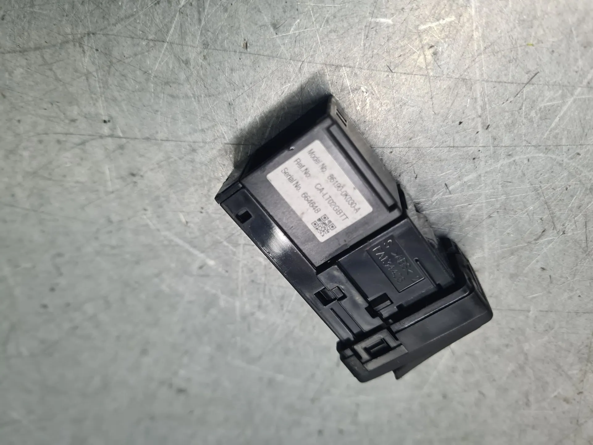 Módulo USB / AUX / IPOD TOYOTA Hilux VII Pick Up (_N1_, _N2_, _N3_) Imagem-3