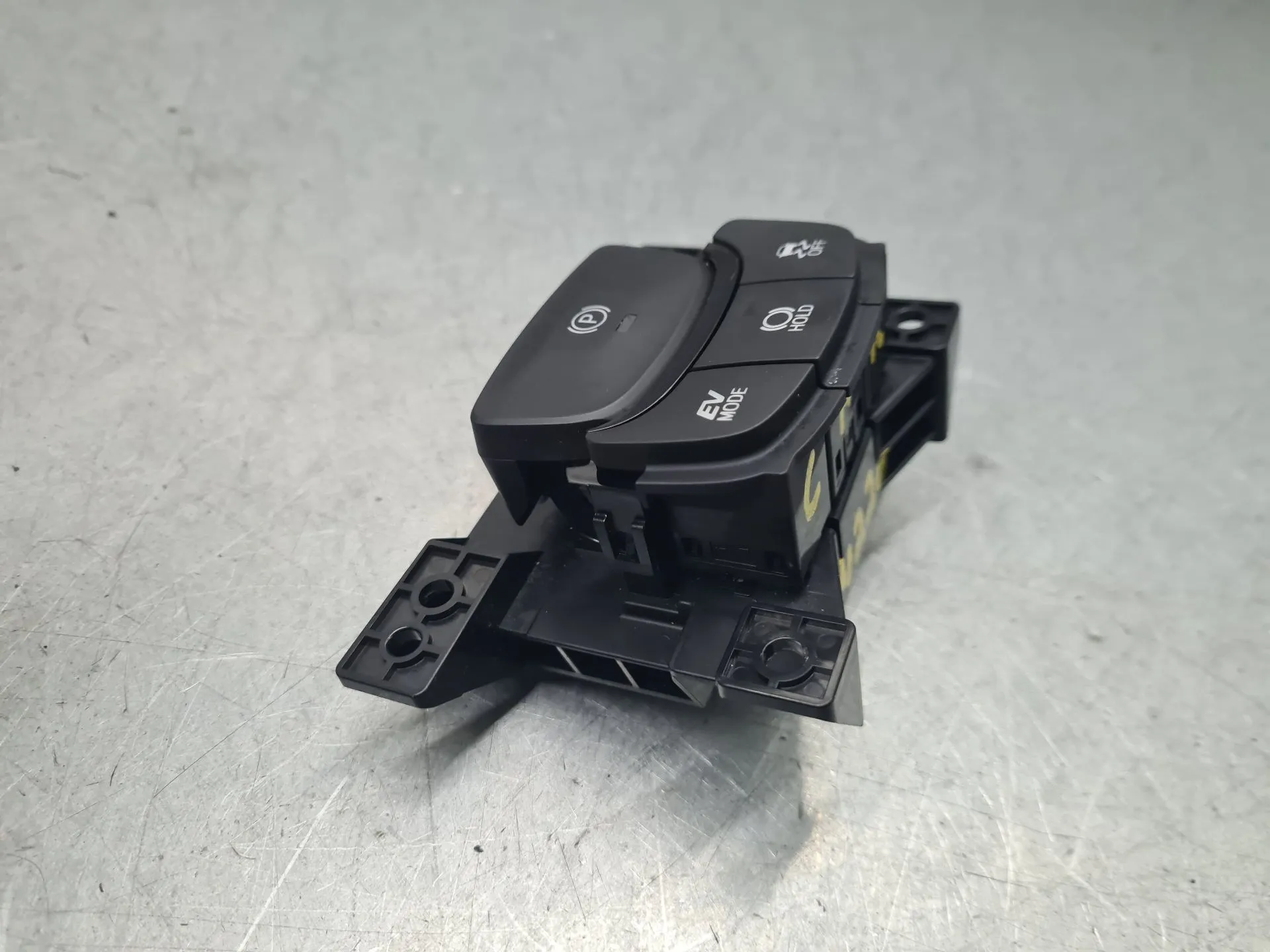 Botão / interruptor travão de parque TOYOTA C-HR (_X1_) Imagem-1