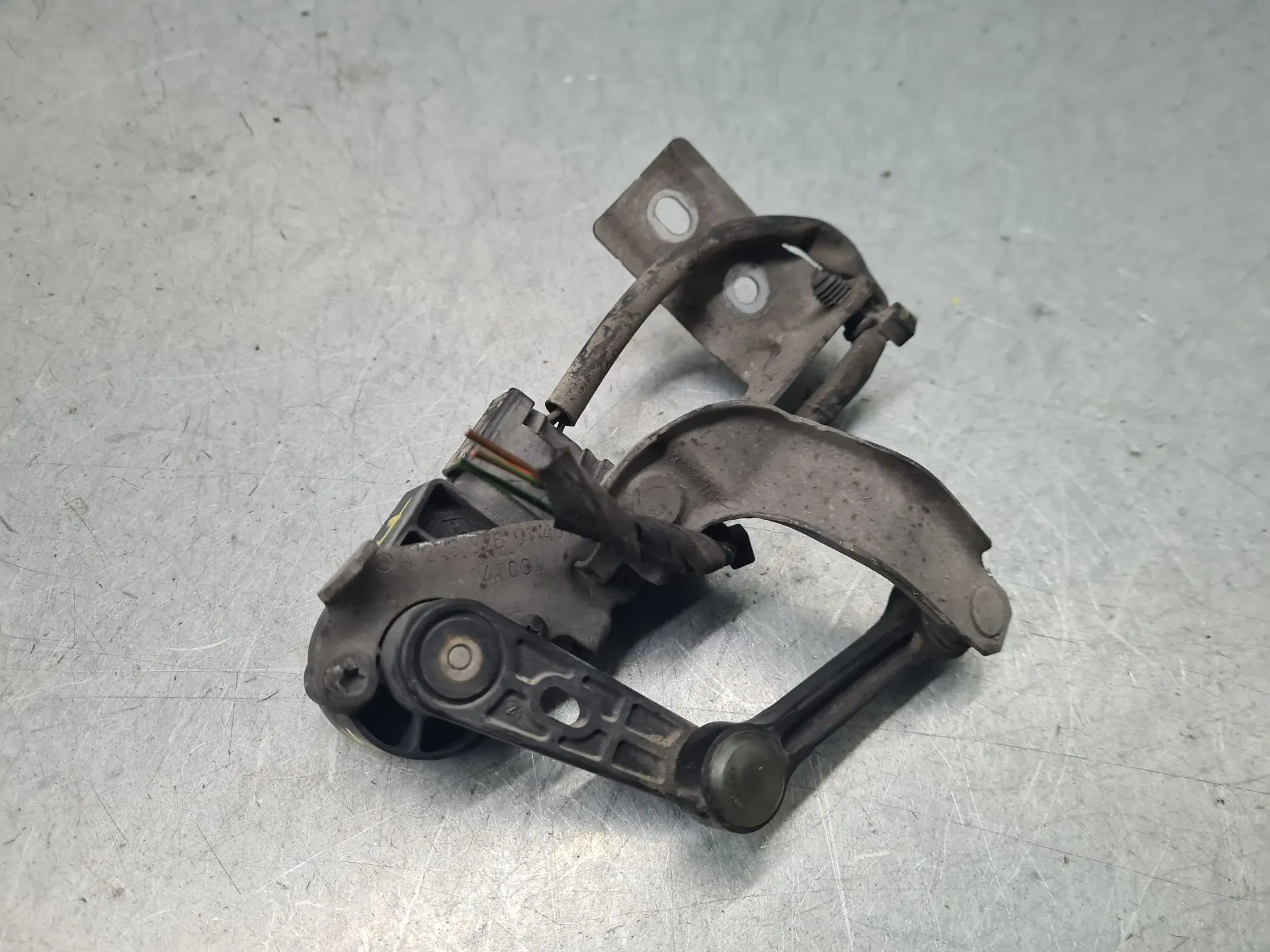 Motor regulação ótica / farol MERCEDES-BENZ GLA (X156) Imagem-1