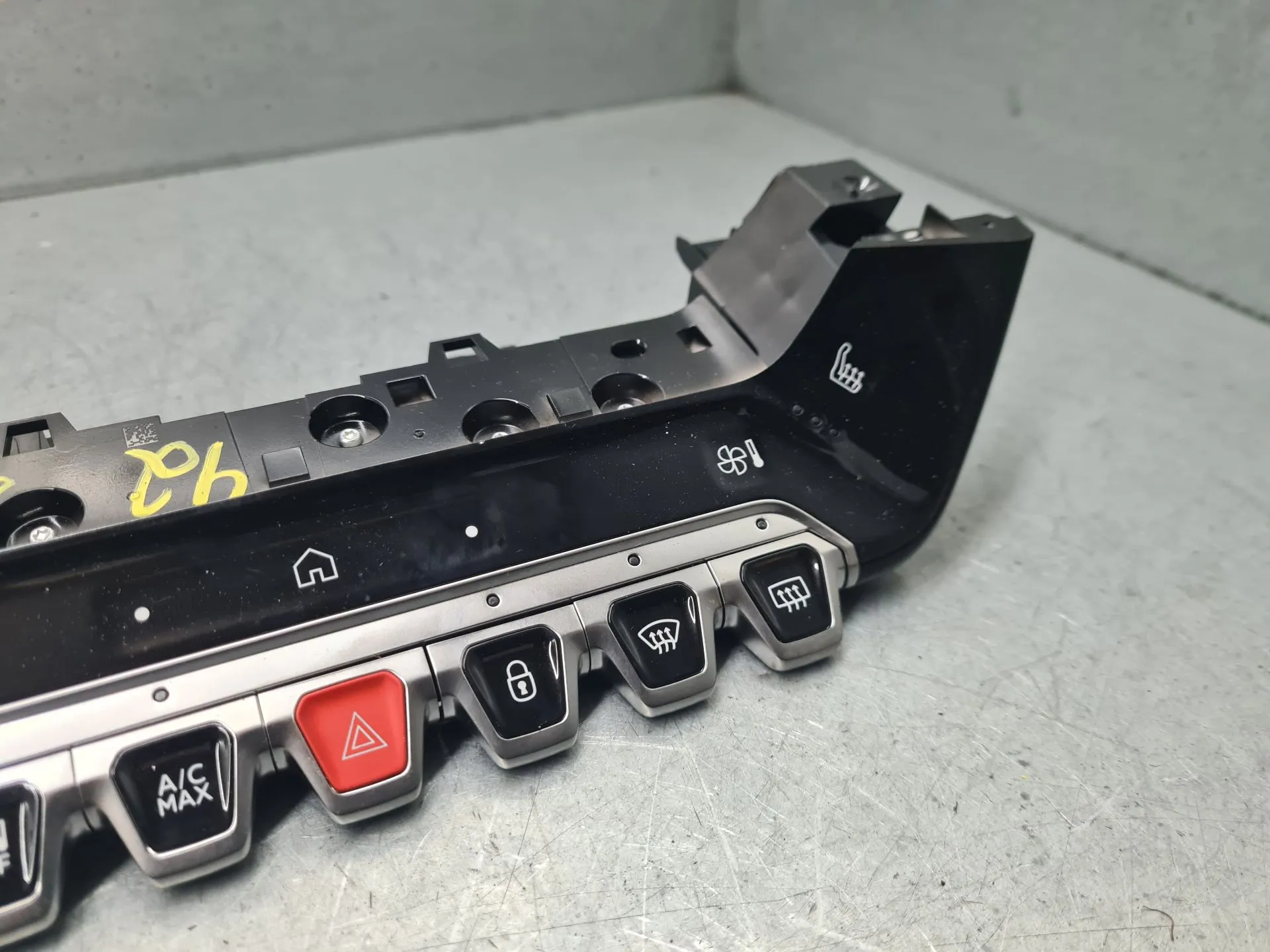 Botão / interruptor 4 piscas PEUGEOT 2008 II (U_) Imagem-2