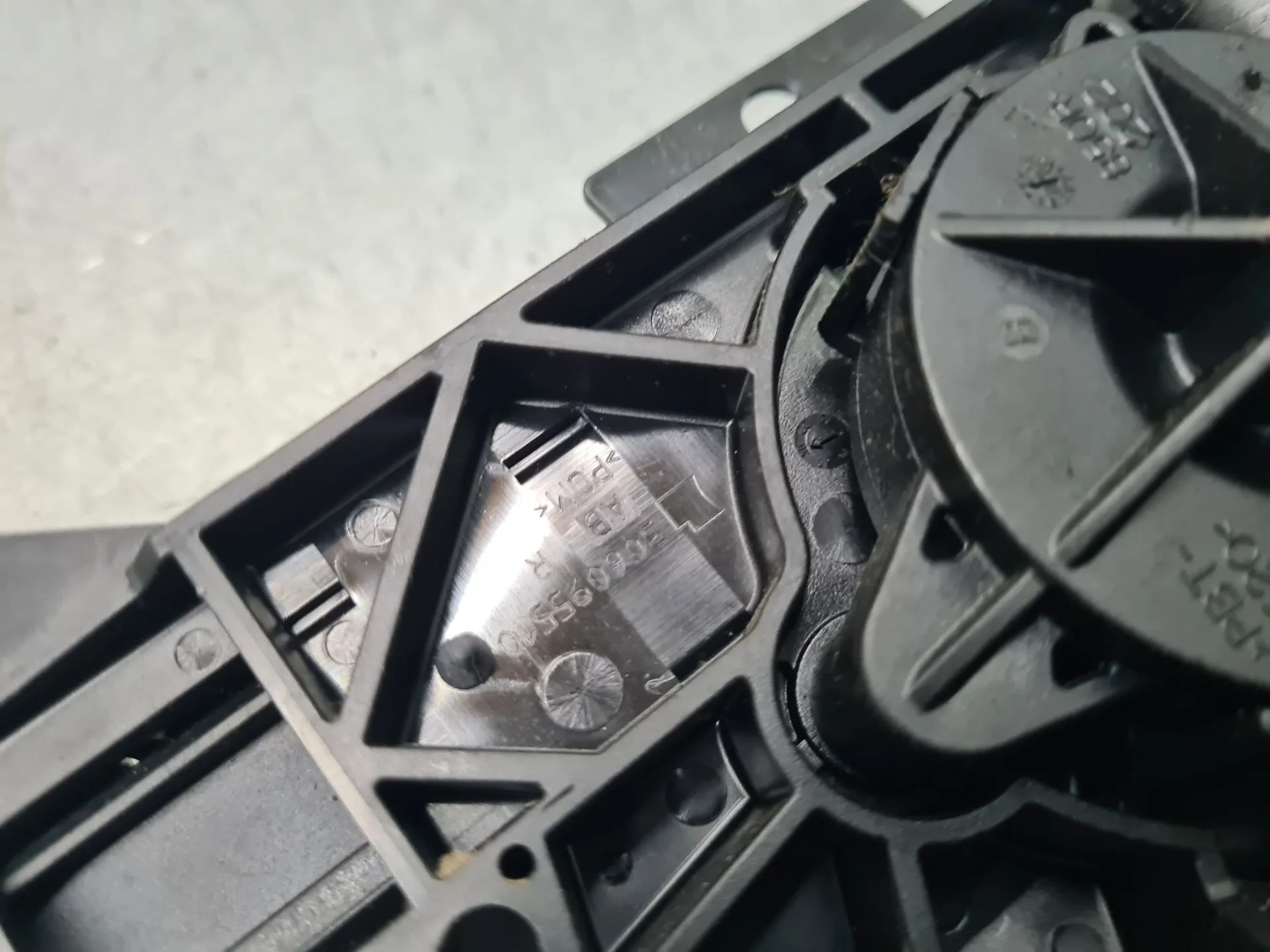 Atuador MERCEDES-BENZ Classe E Coupé (C207) Imagem-5