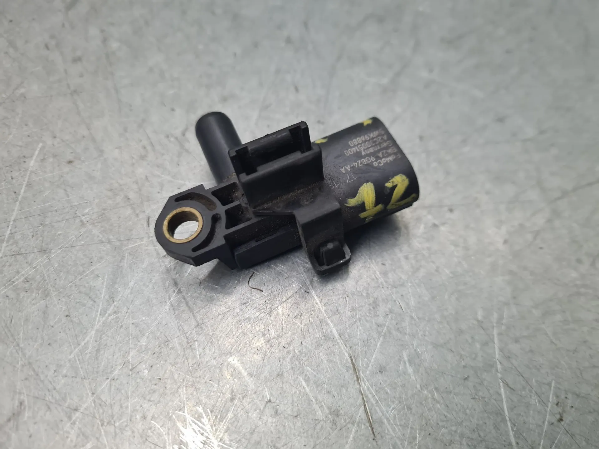 Sensor filtro particulas / FAP FORD Fiesta VII (HJ, HF)