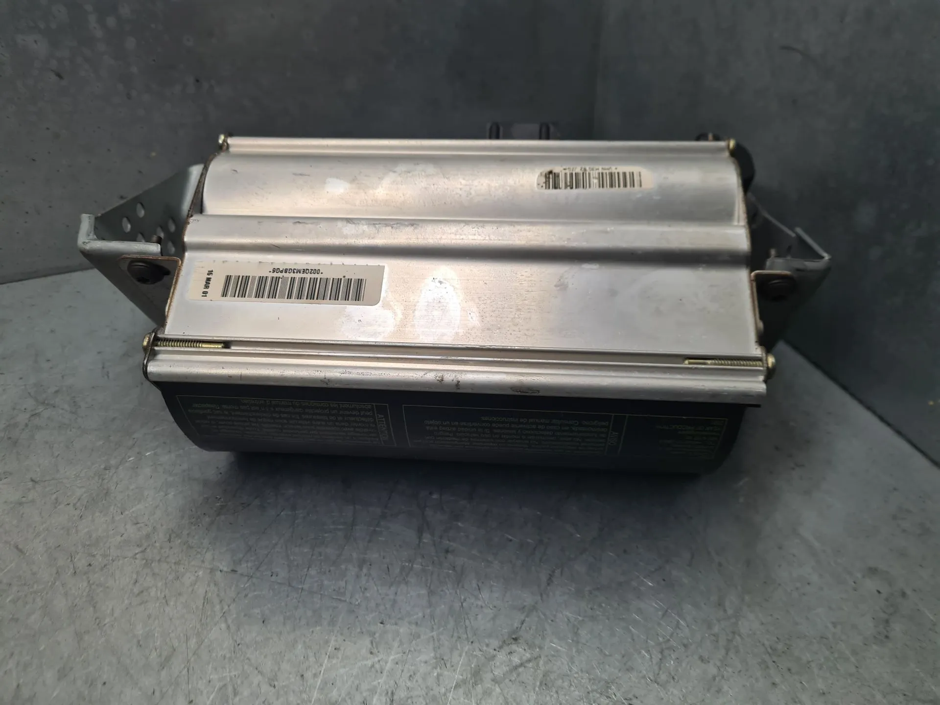 Airbag passageiro VOLKSWAGEN Golf IV (1J1) Imagem-3