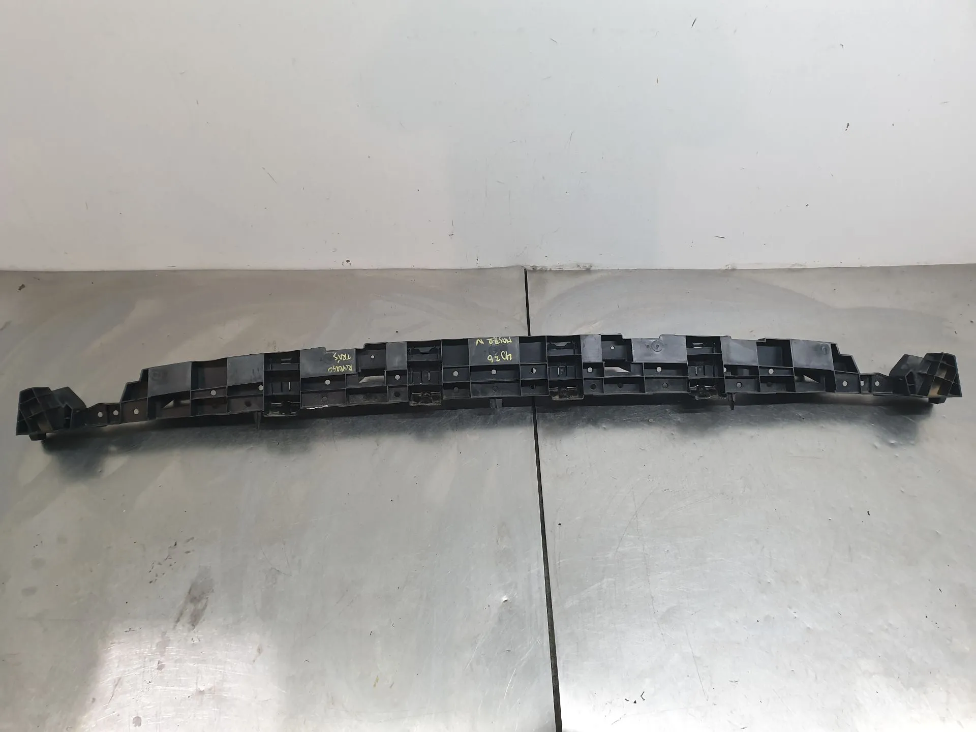 Guida paraurti posteriore centrale RENAULT Master IV (F8__)