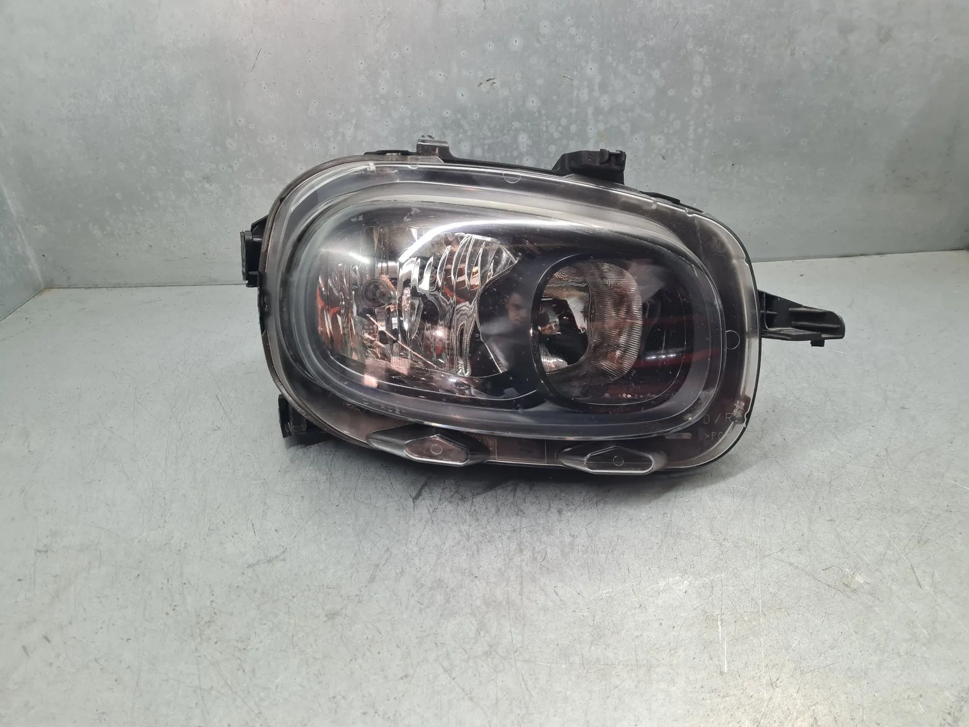 Right Headlight CITROËN C3 III (SX)