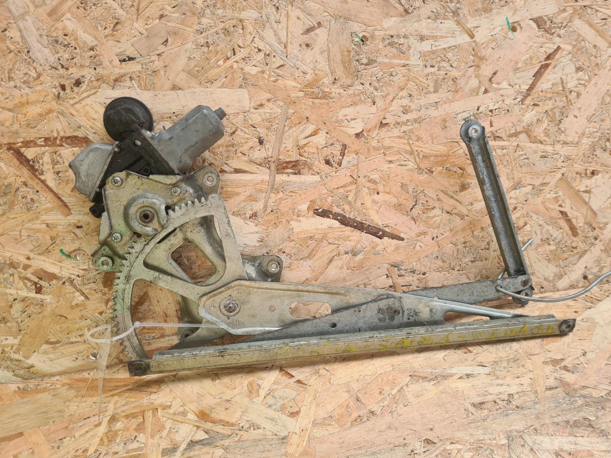 Elevador vidros trás esquerdo TOYOTA Prius Hatchback (_W2_) Imagem-2