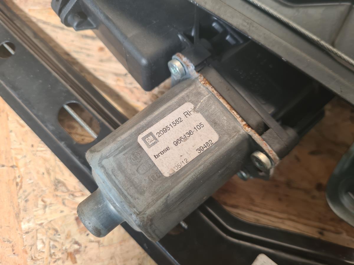 Elevalunas delantero derecho OPEL Zafira Tourer (P12)