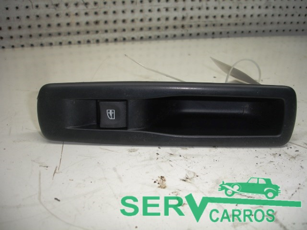 Comando / botão / interruptor vidros trás esquerdo RENAULT Megane III (BZ0_)