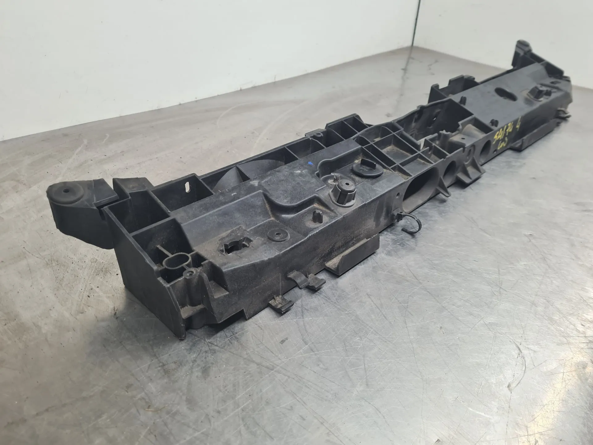 Radiator support slam panel RENAULT Clio IV Grandtour (KH_) Imagem-1