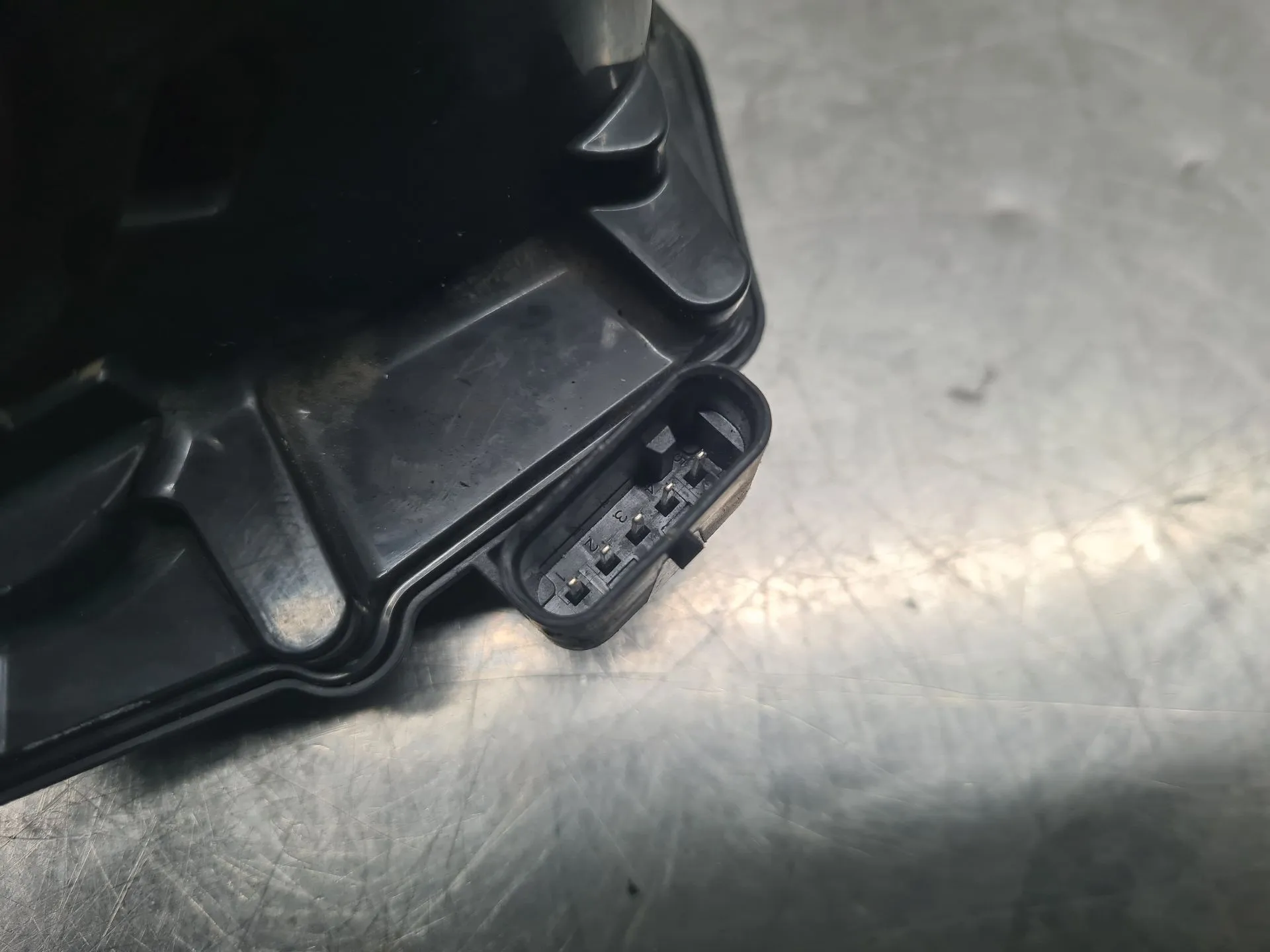 Throttle body BMW 1 (F40) Imagem-3