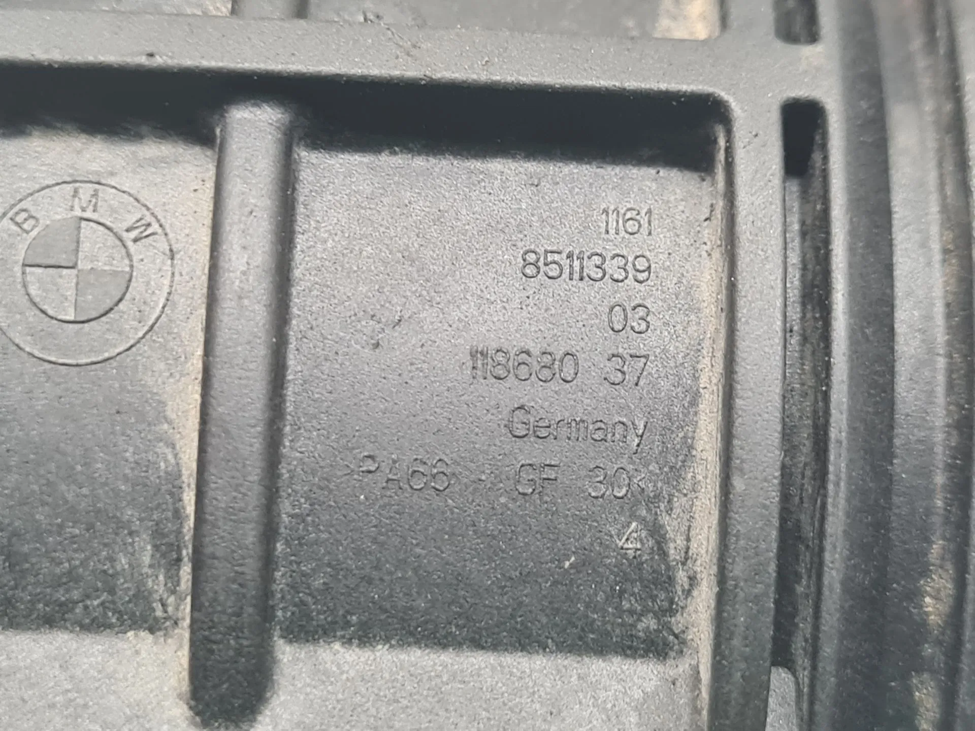 Mass Air Flow Sensor (MAF) BMW 1 (F40) Imagem-5