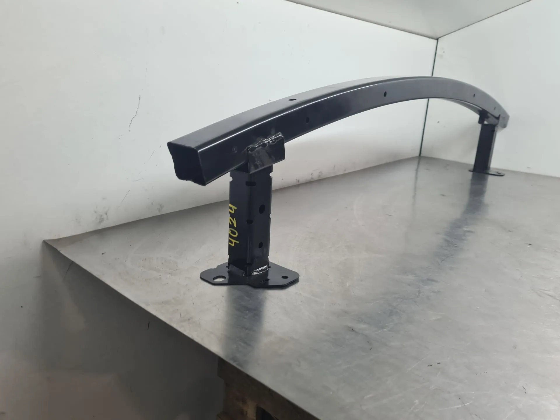 Front bumper reinforcement RENAULT Symbioz Imagem-2