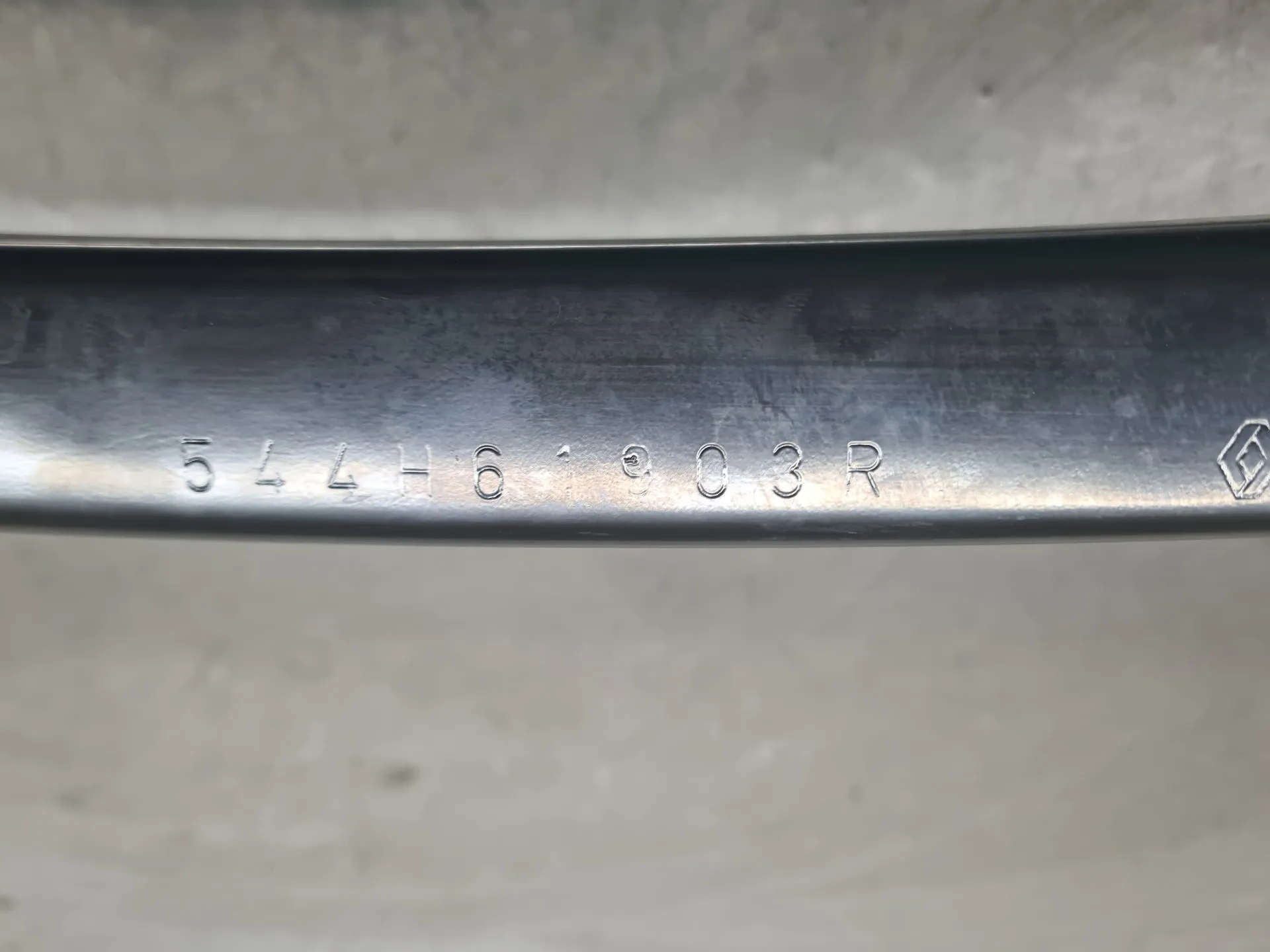 Front bumper reinforcement RENAULT Symbioz Imagem-5