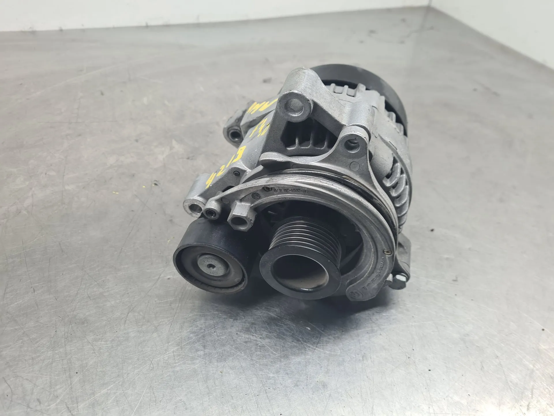 Alternador BMW 1 (F40)