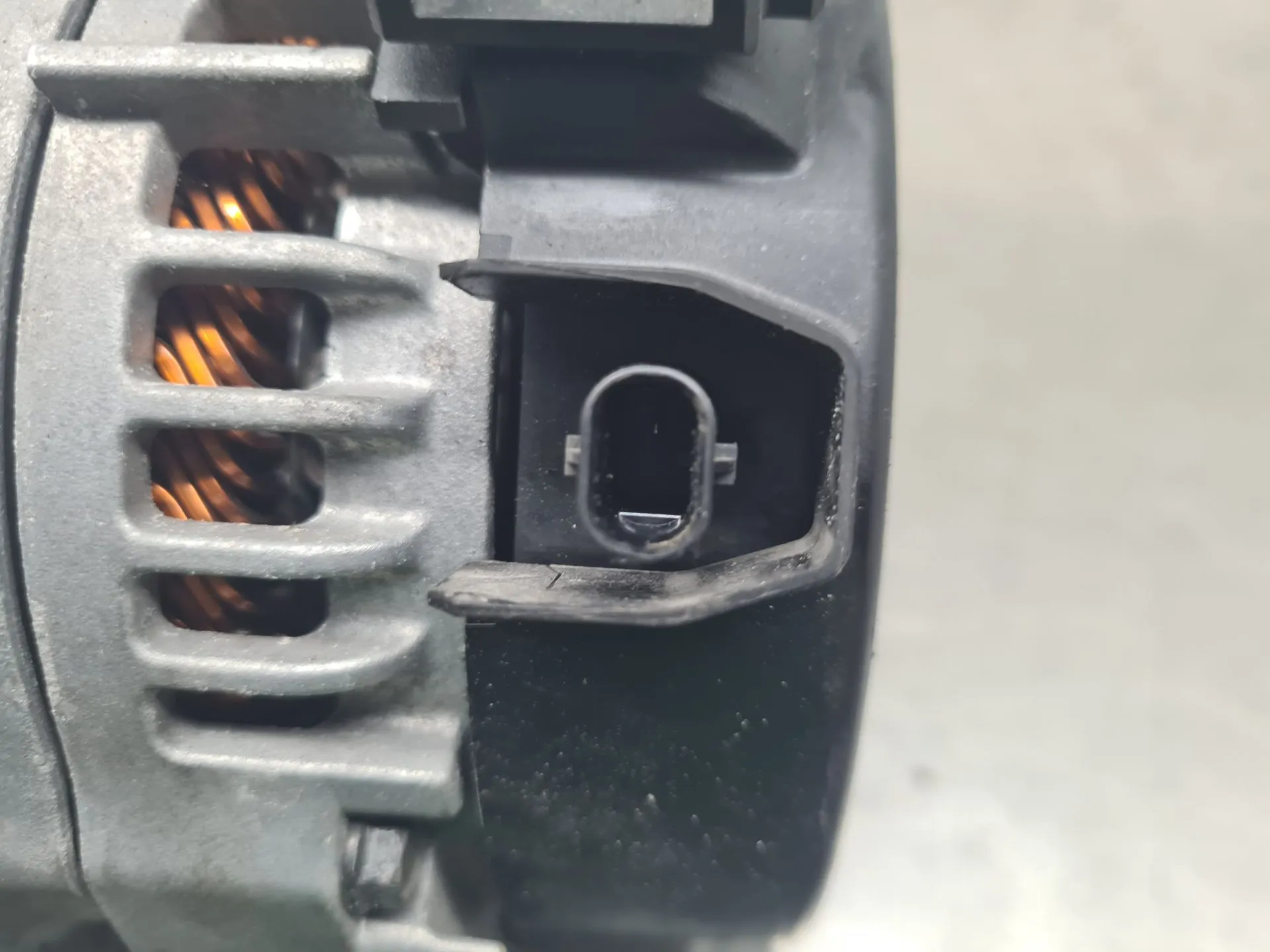 Alternador BMW 1 (F40) Imagem-4