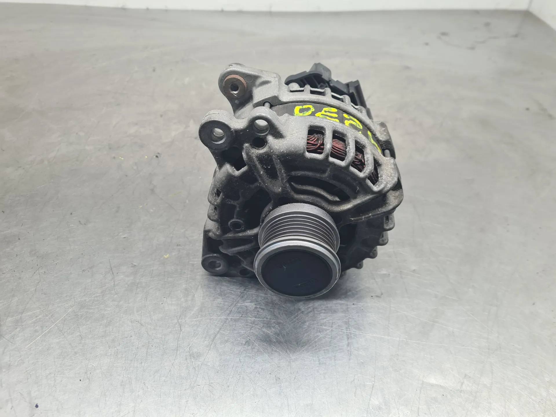 Alternador AUDI A3 Sportback (8VA, 8VF) Imagem-1