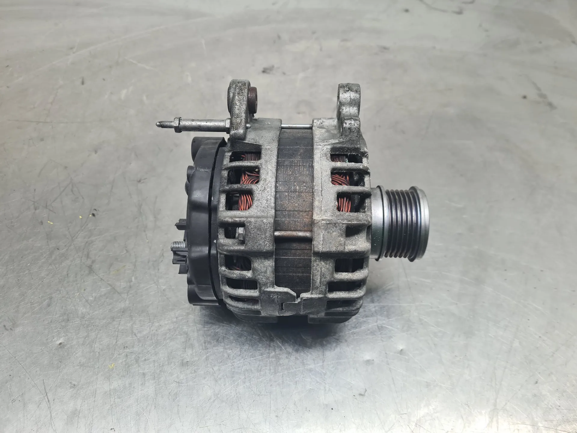 Alternador AUDI A3 Sportback (8VA, 8VF) Imagem-2