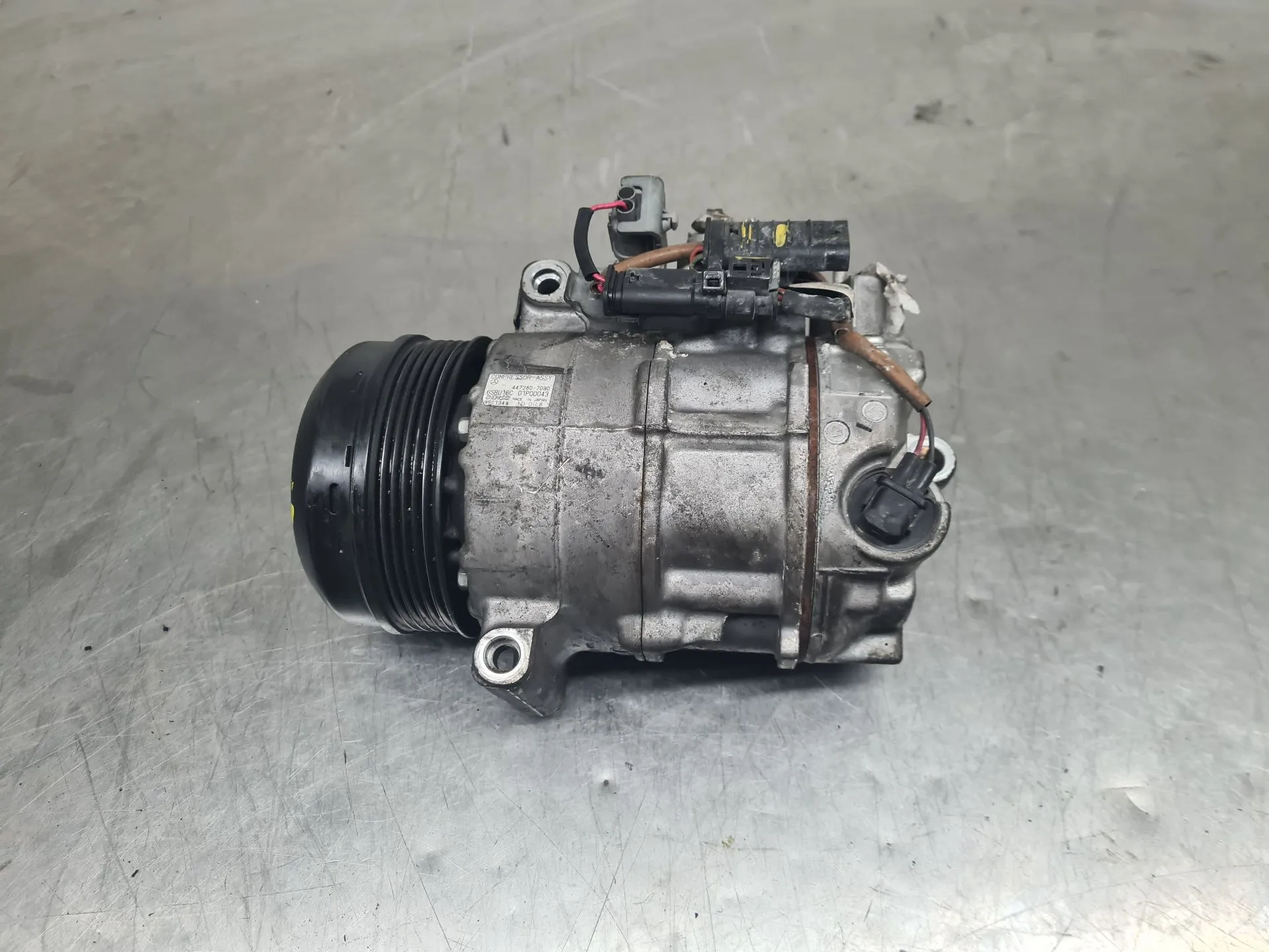 AC compressor MERCEDES-BENZ Classe C (W204) Imagem-2