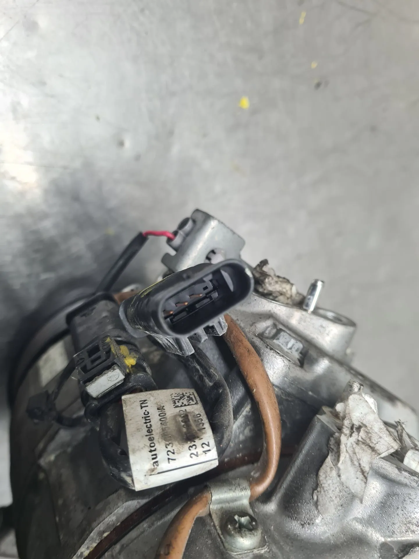 AC compressor MERCEDES-BENZ Classe C (W204) Imagem-4