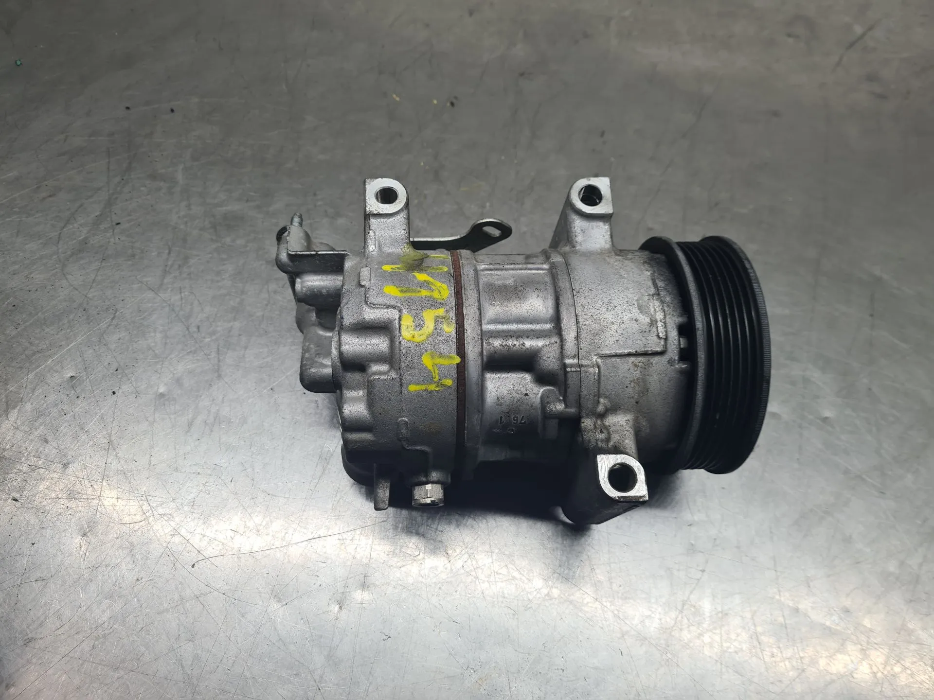 AC compressor PEUGEOT 208