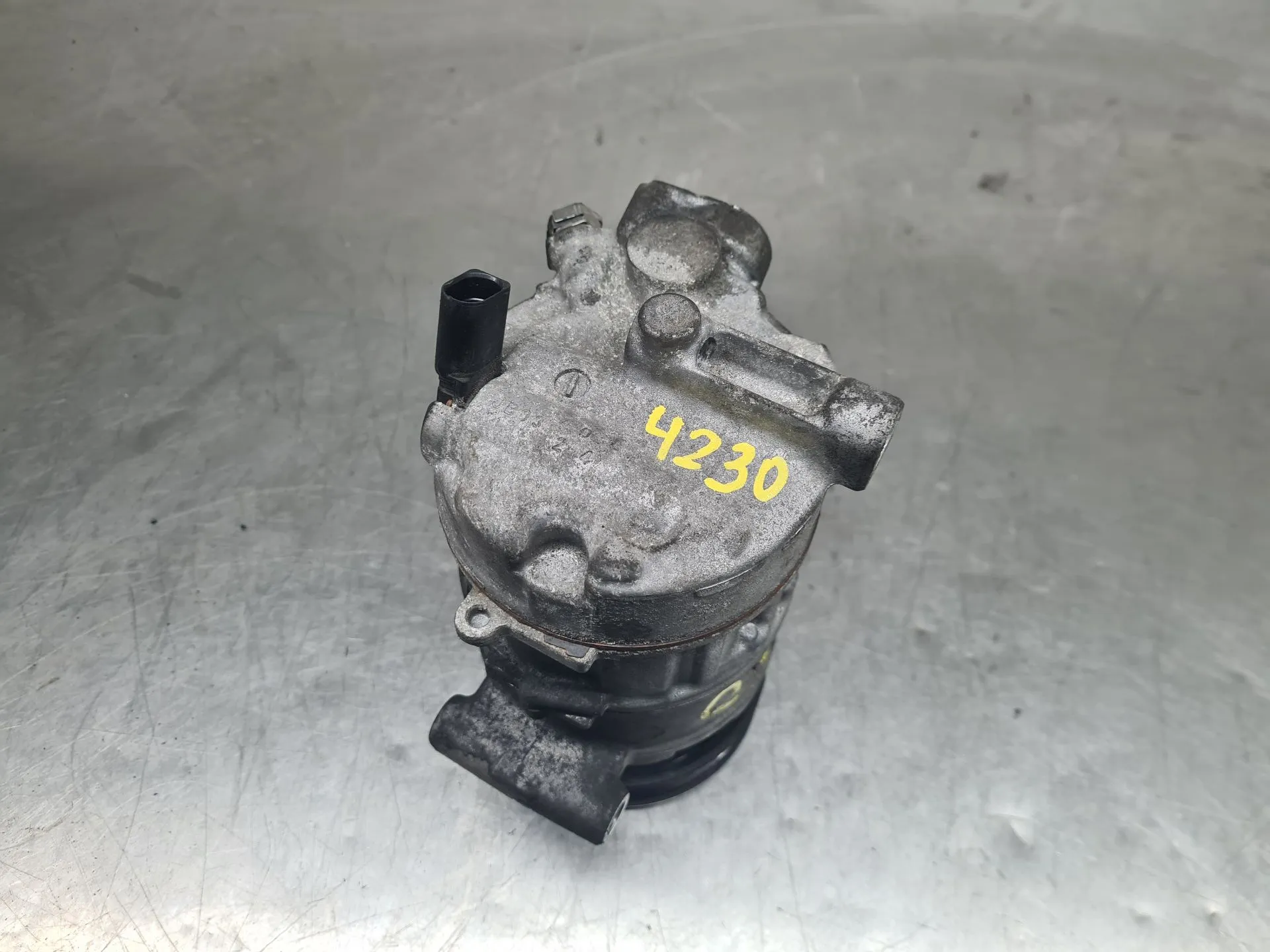 AC compressor AUDI A3 Sportback (8VA, 8VF) Imagem-3
