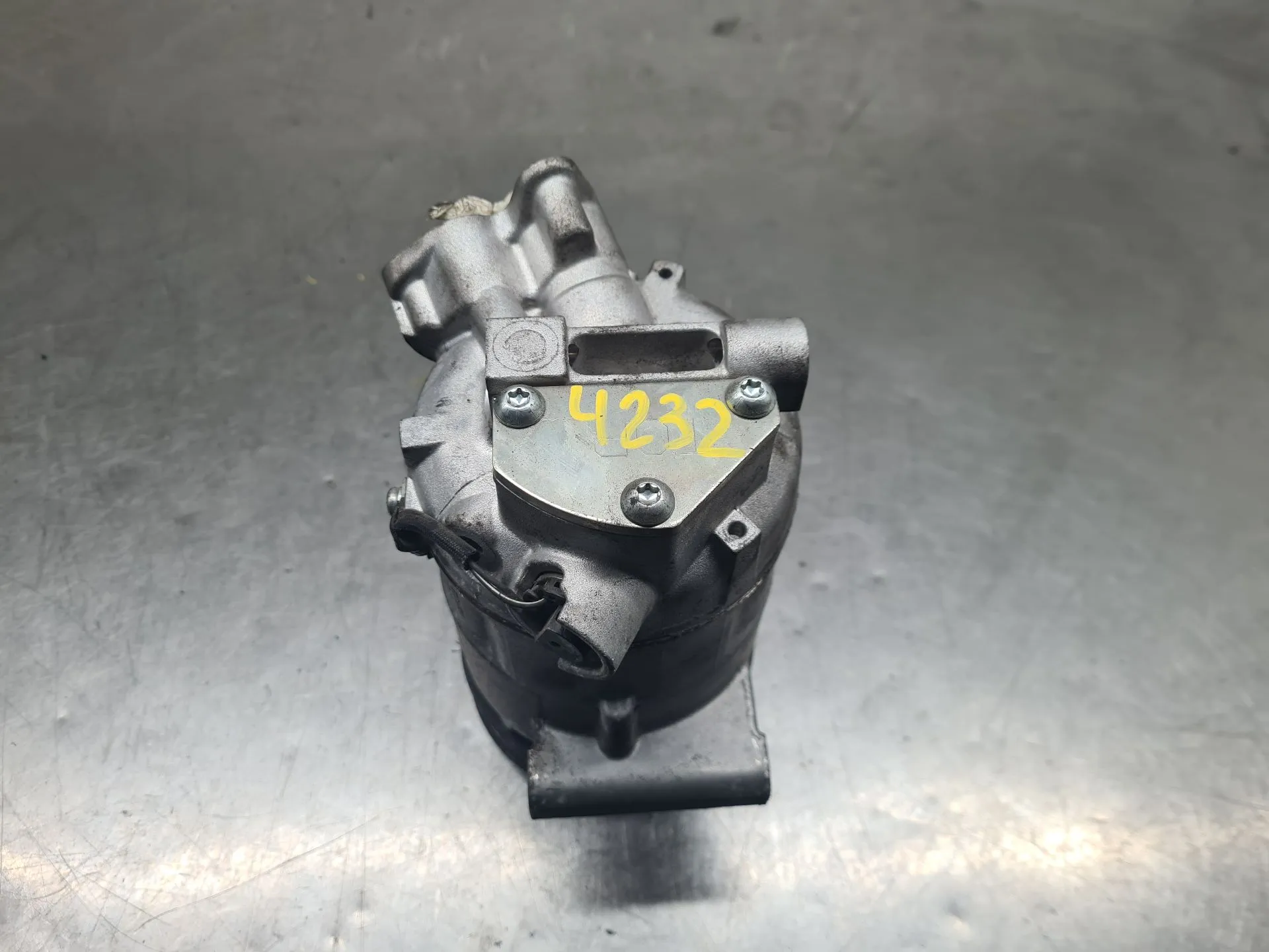 AC compressor RENAULT Clio IV (BH_) Imagem-3