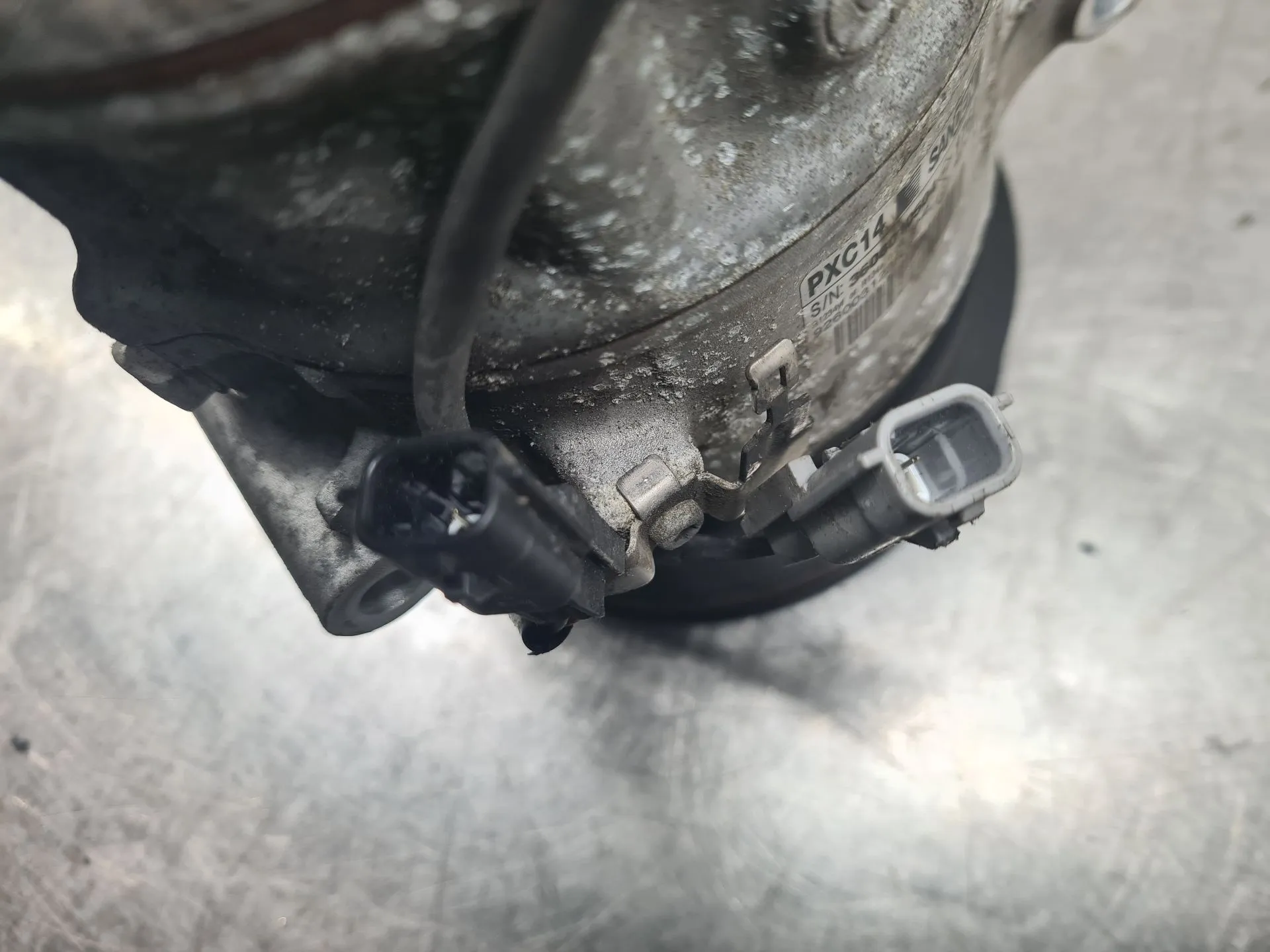 AC compressor RENAULT Megane IV (B9A/M_) Imagem-4