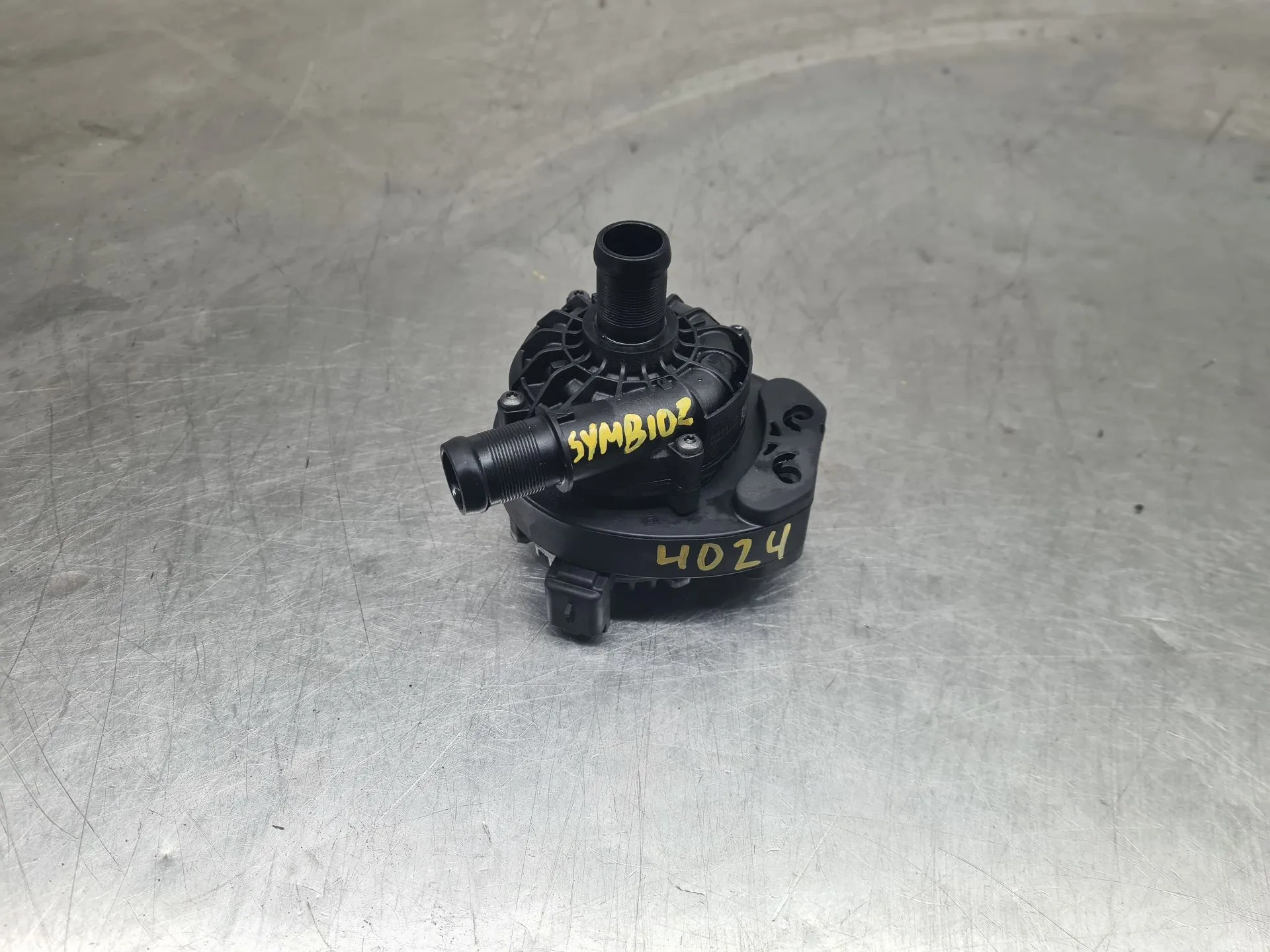 Water pump RENAULT Symbioz