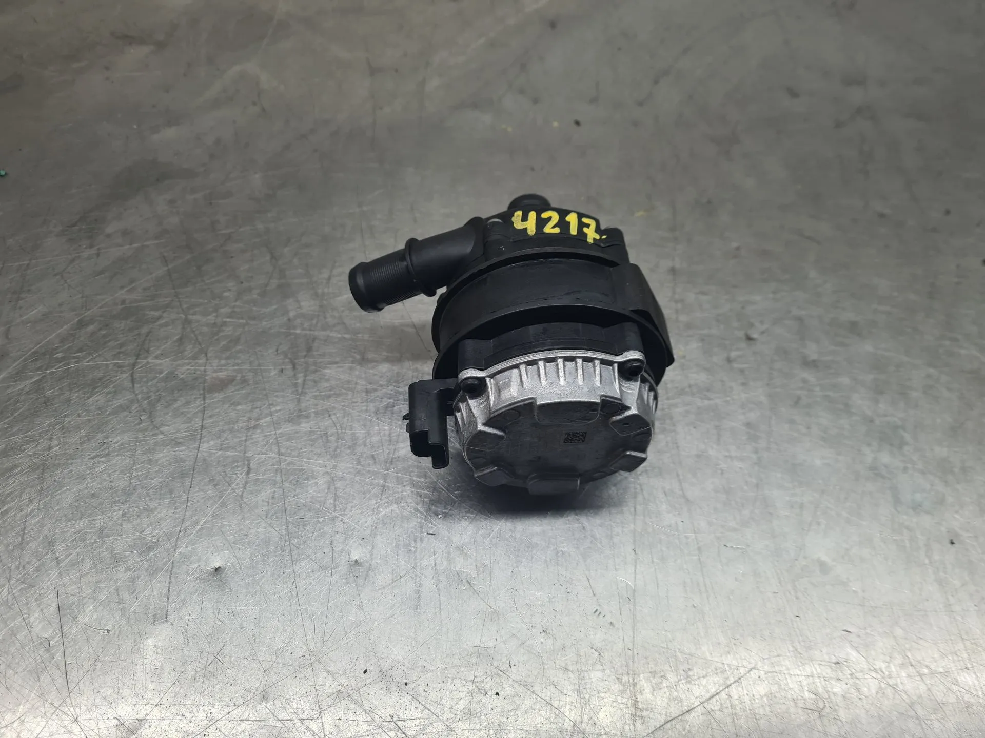 Water pump RENAULT Megane IV (B9A/M_) Imagem-3