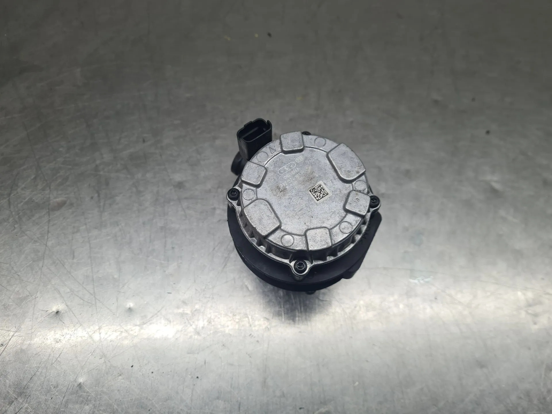 Water pump RENAULT Megane IV (B9A/M_) Imagem-4