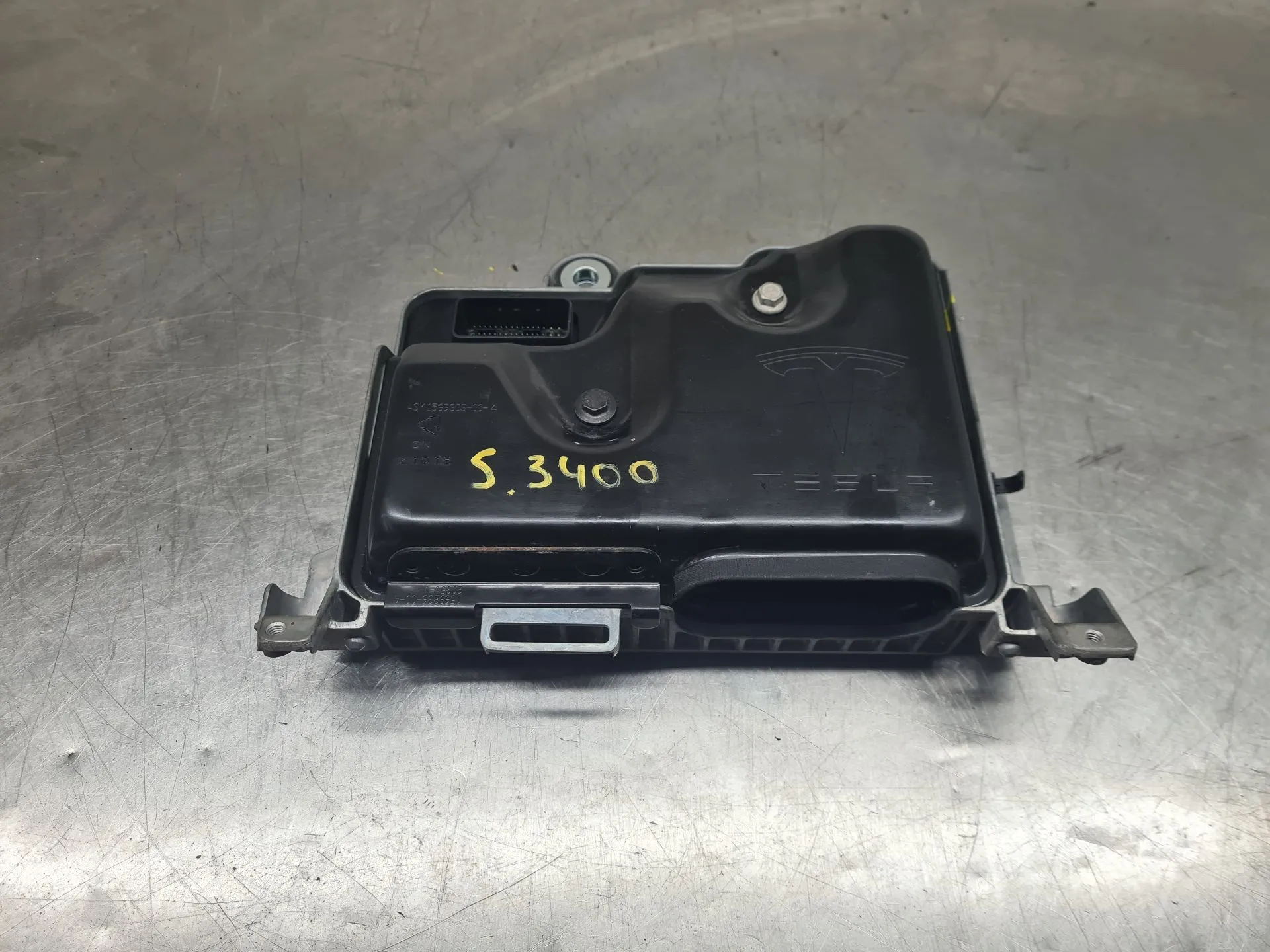 Módulo confort TESLA Model 3 (5YJ3)