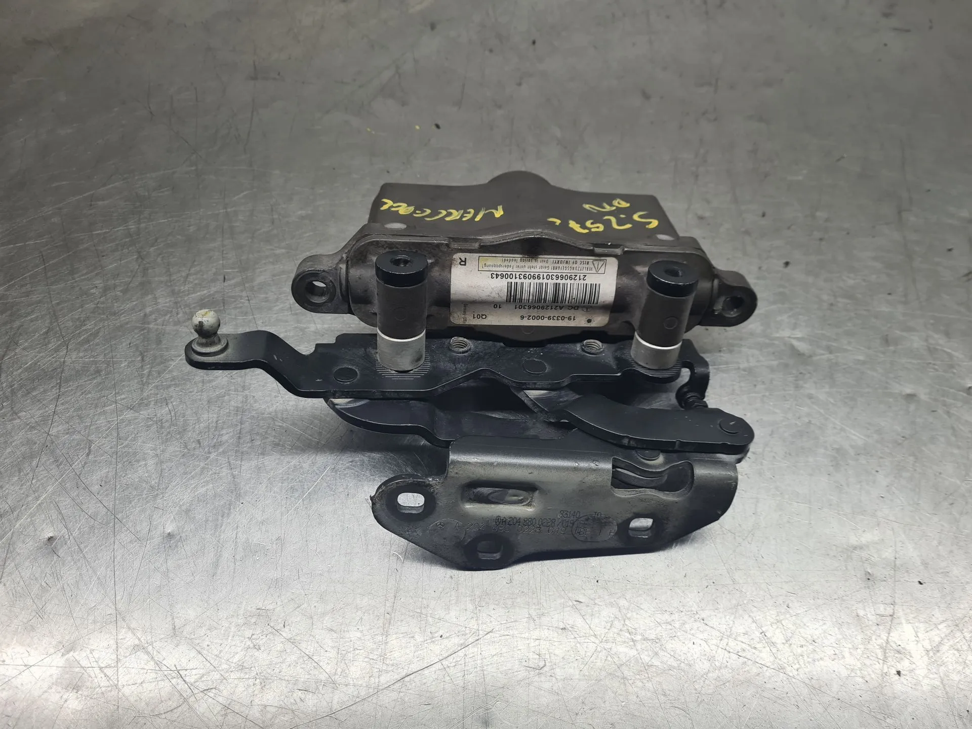 Atuador MERCEDES-BENZ Classe E Coupé (C207) Imagem-3