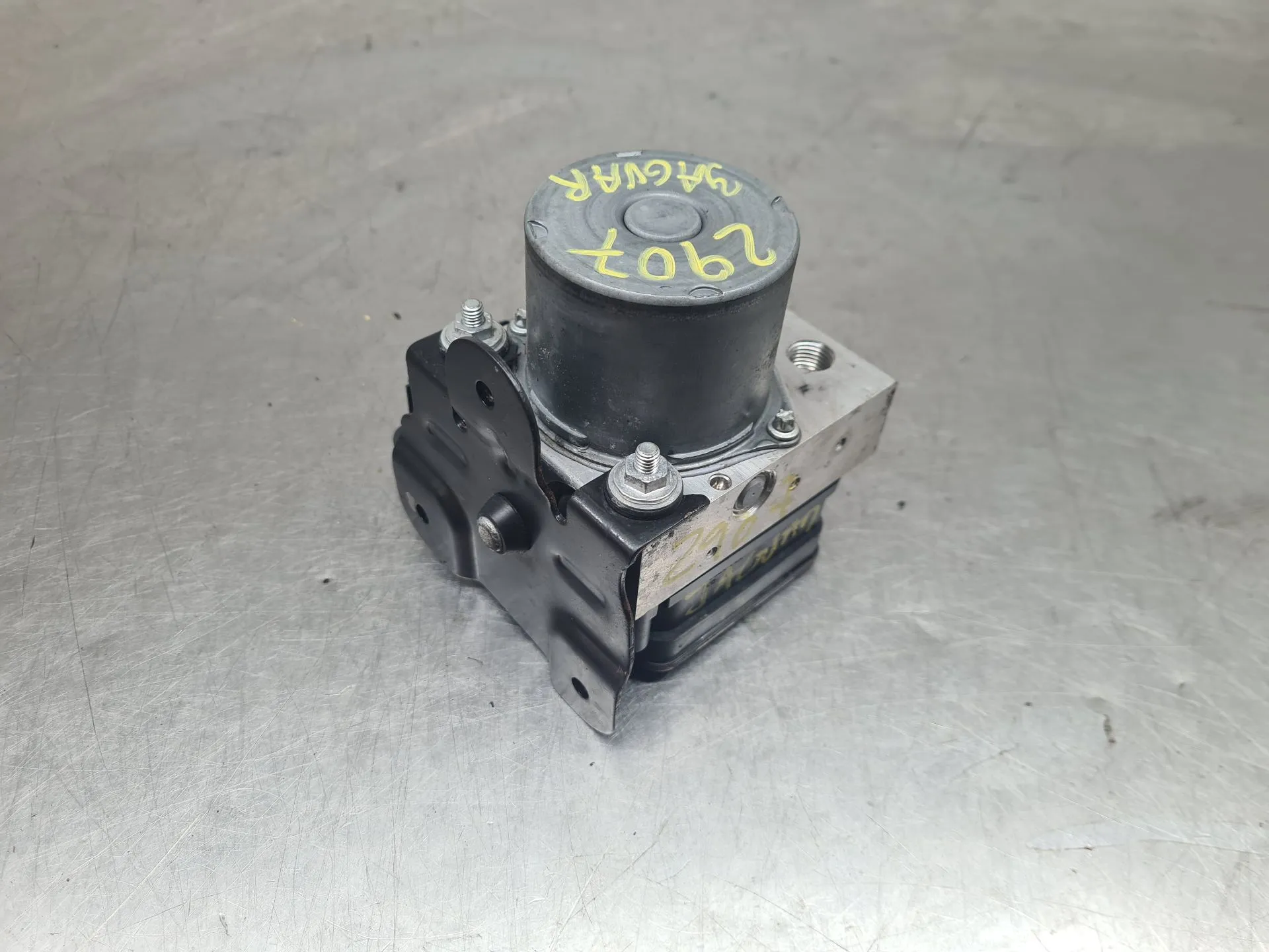 ABS JAGUAR F-Pace (X761) Imagem-1