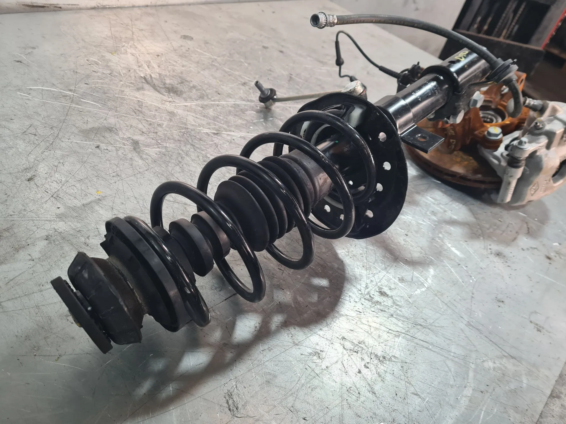 Amortecedor frente direito DACIA Sandero III Imagem-2