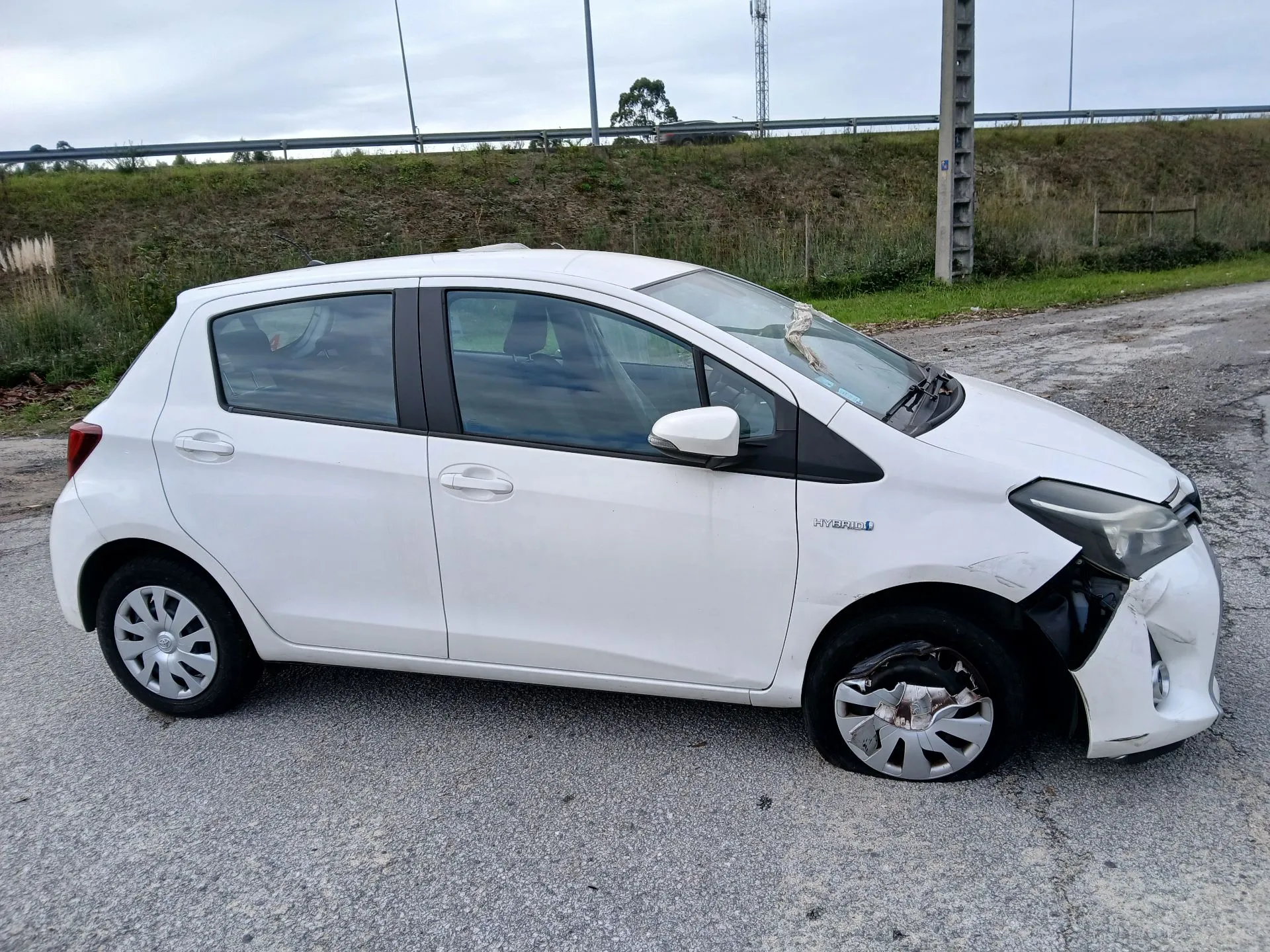 Right front window regulator TOYOTA Yaris (_P13_)