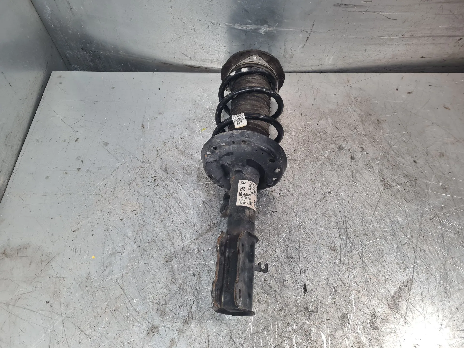 Ammortizzatore Anteriore Destro OPEL Astra K Imagem-1