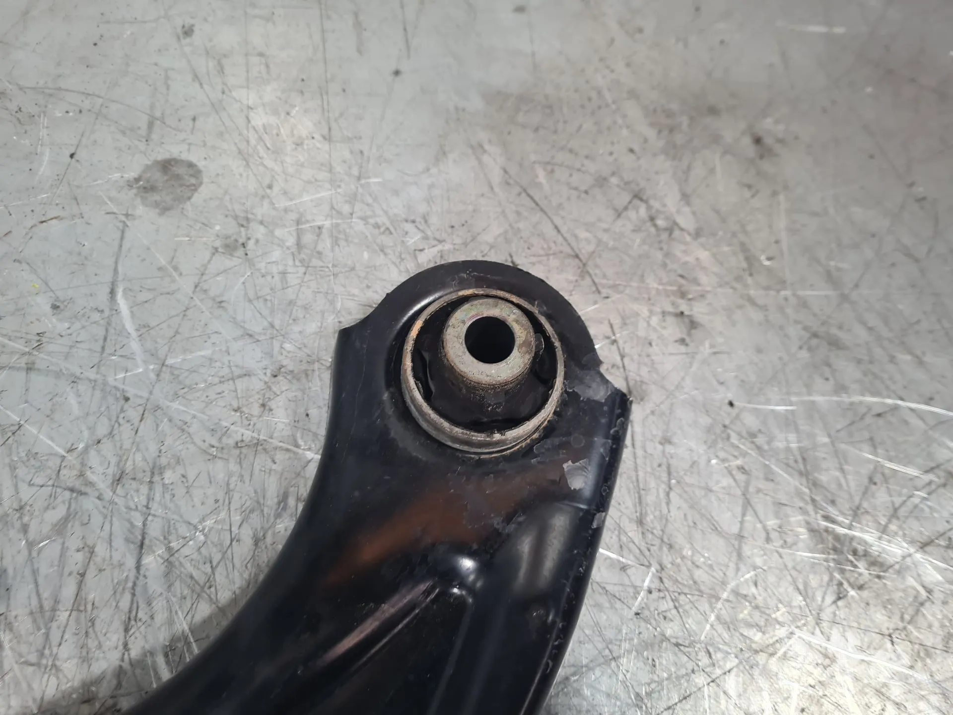 Braccio di sospensione anteriore sinistro PEUGEOT 3008 II (M_) Imagem-1