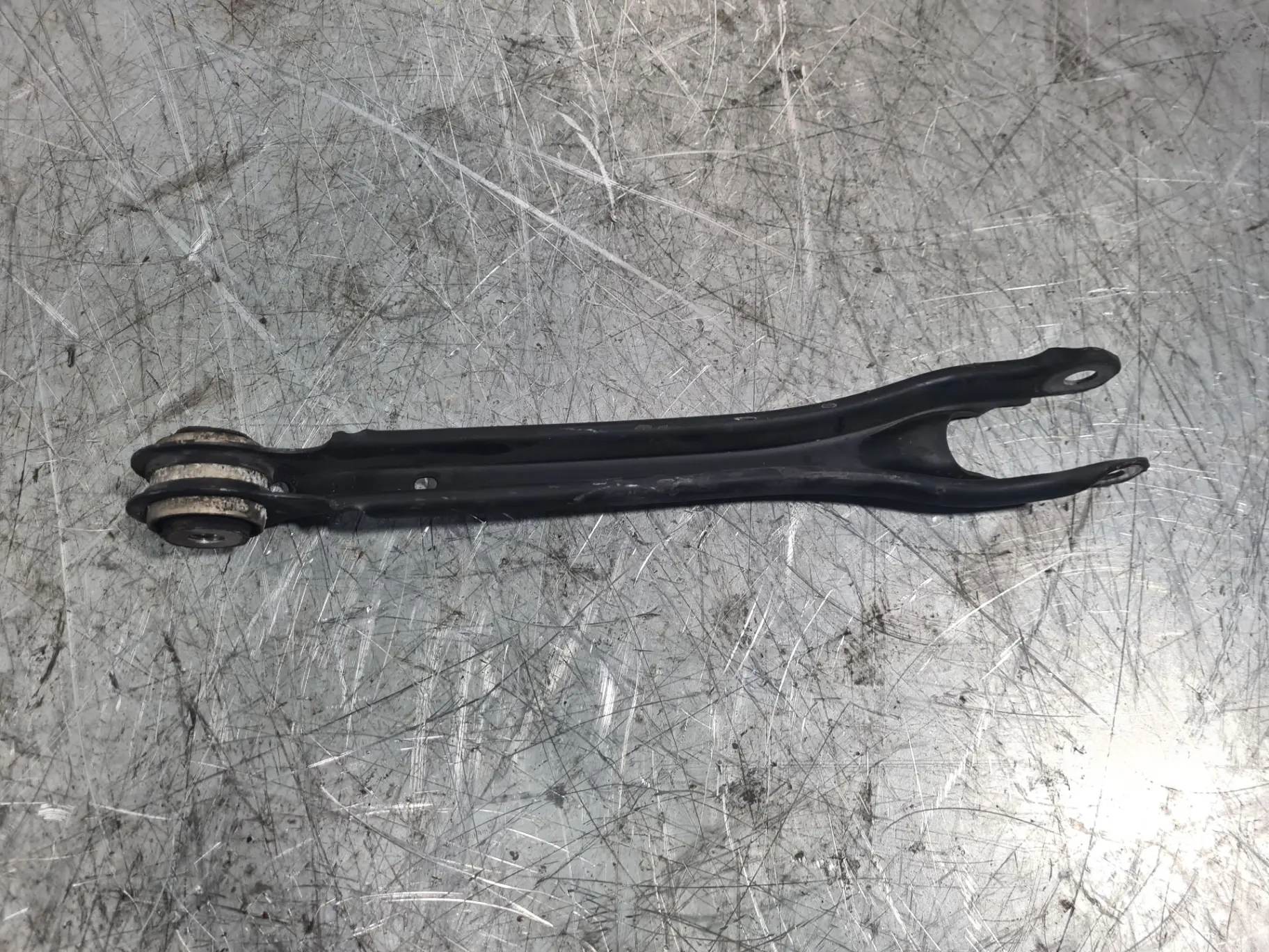 Braccio di sospensione posteriore destro MERCEDES-BENZ Classe E (W212) Imagem-2