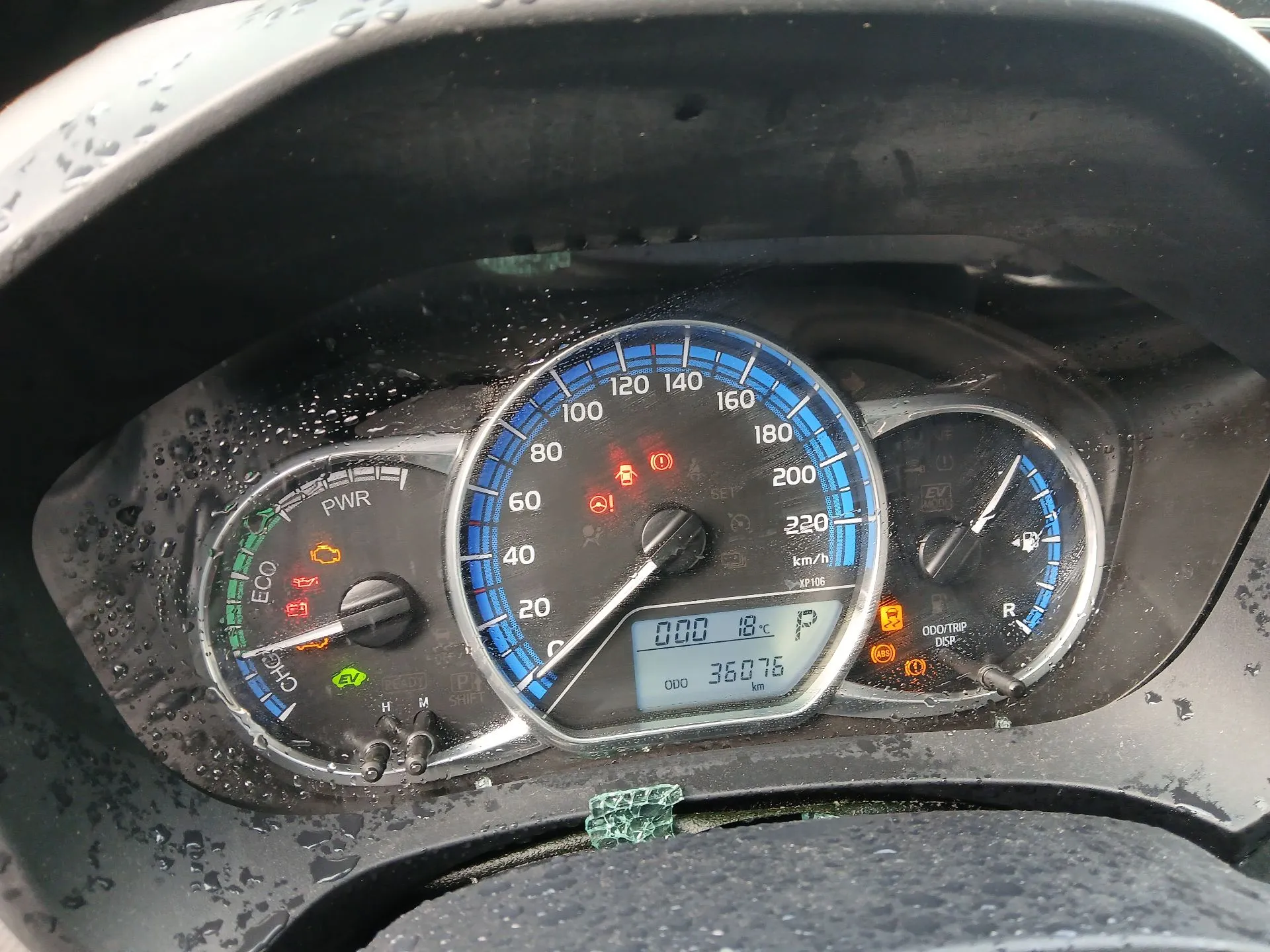 Quadrante / painel de instrumentos TOYOTA Yaris (_P13_)