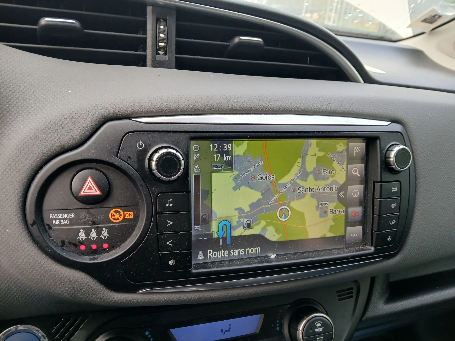 Rádio / auto-rádio TOYOTA Yaris (_P13_)