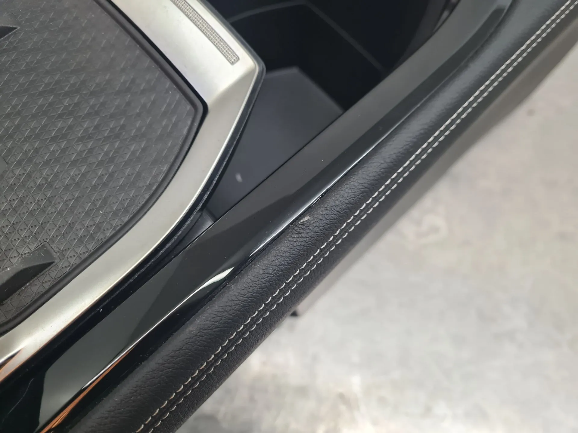 Bracciolo  RENAULT Austral Imagem-5