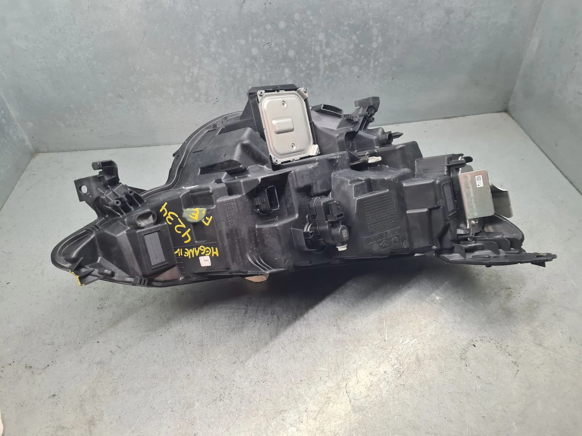 Phare avant gauche RENAULT Megane IV Grandtour (K9A/M_) Imagem-8