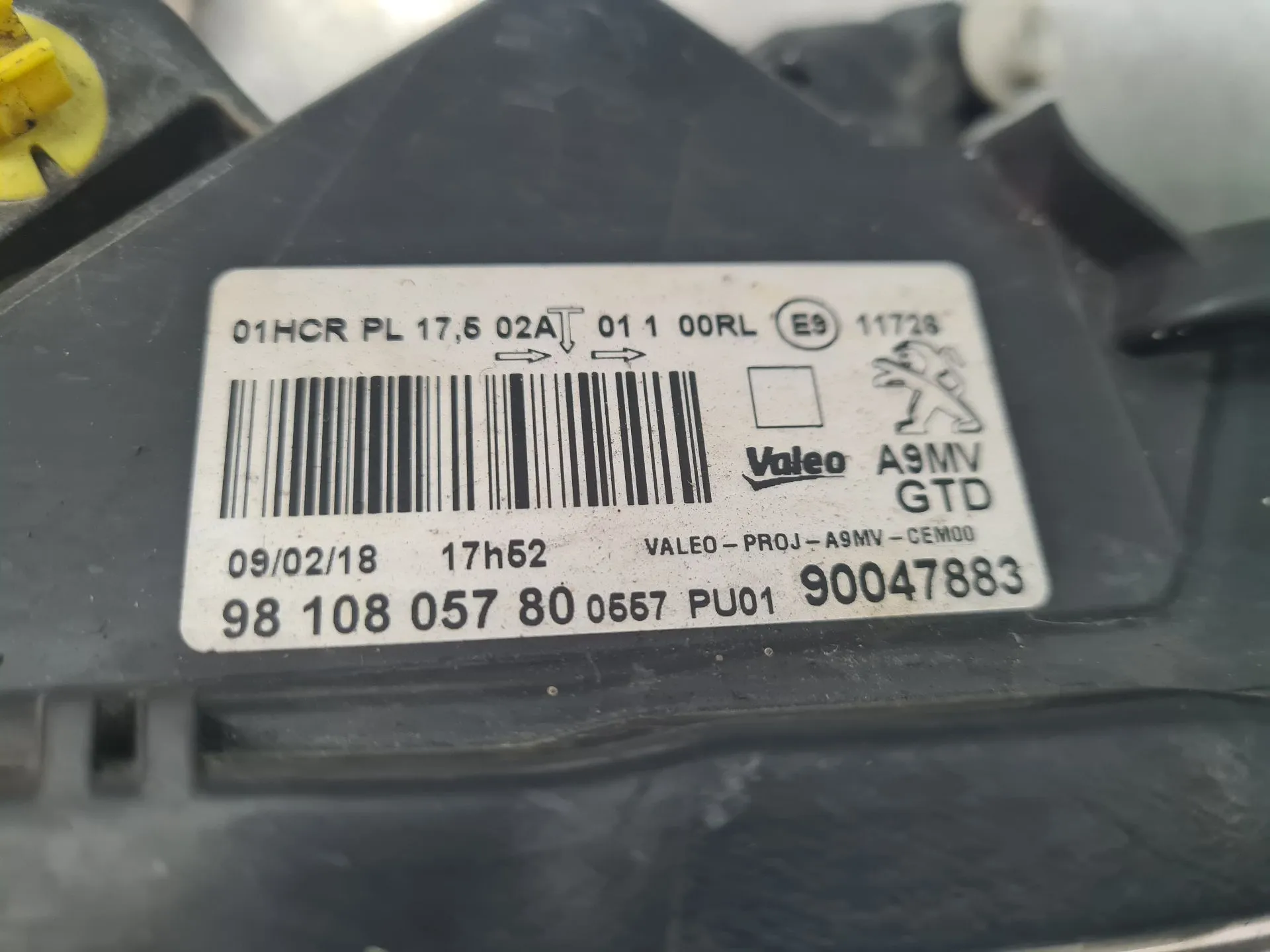 Phare avant gauche PEUGEOT 208 Imagem-8