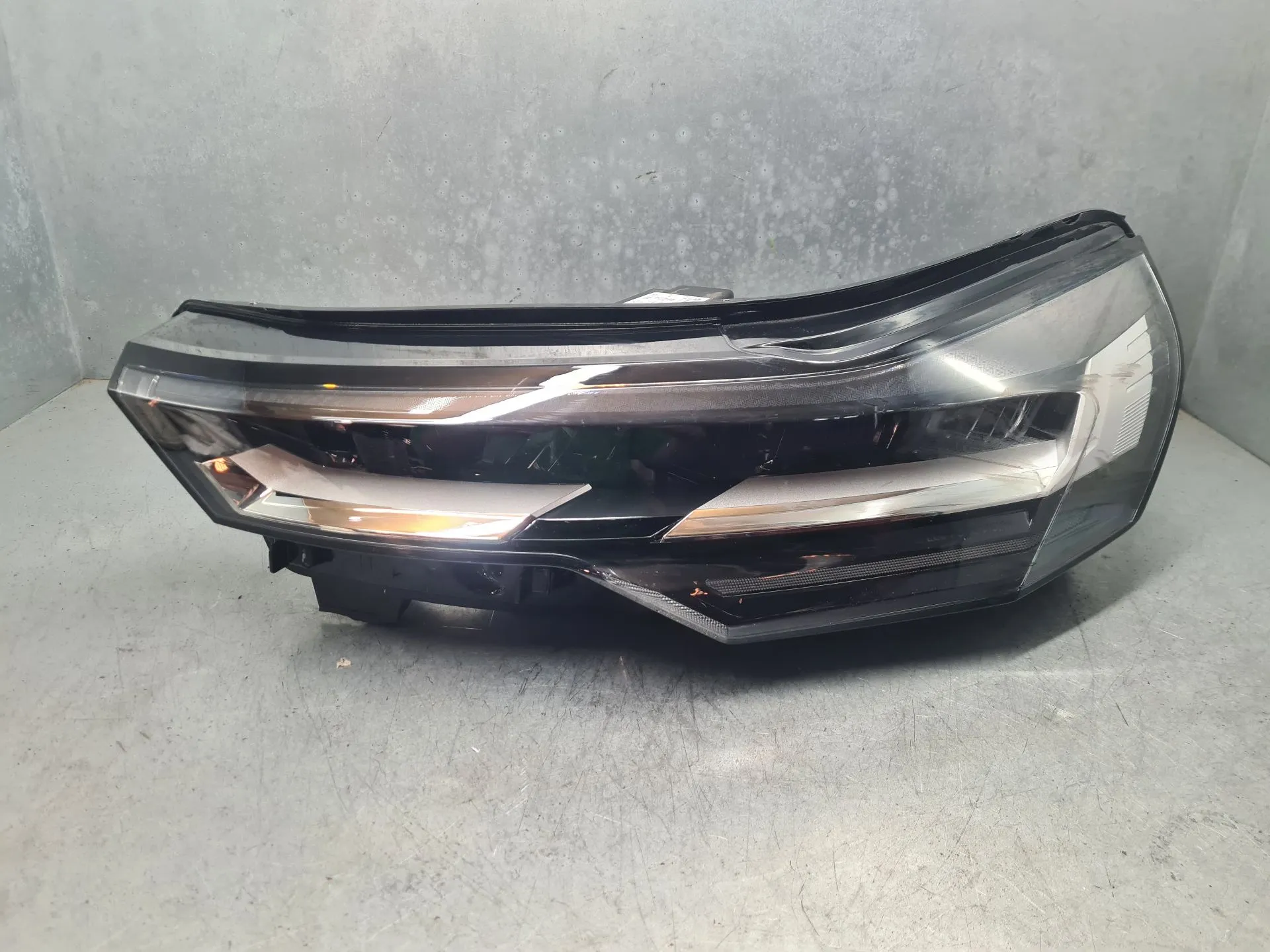 Phare avant gauche RENAULT Symbioz