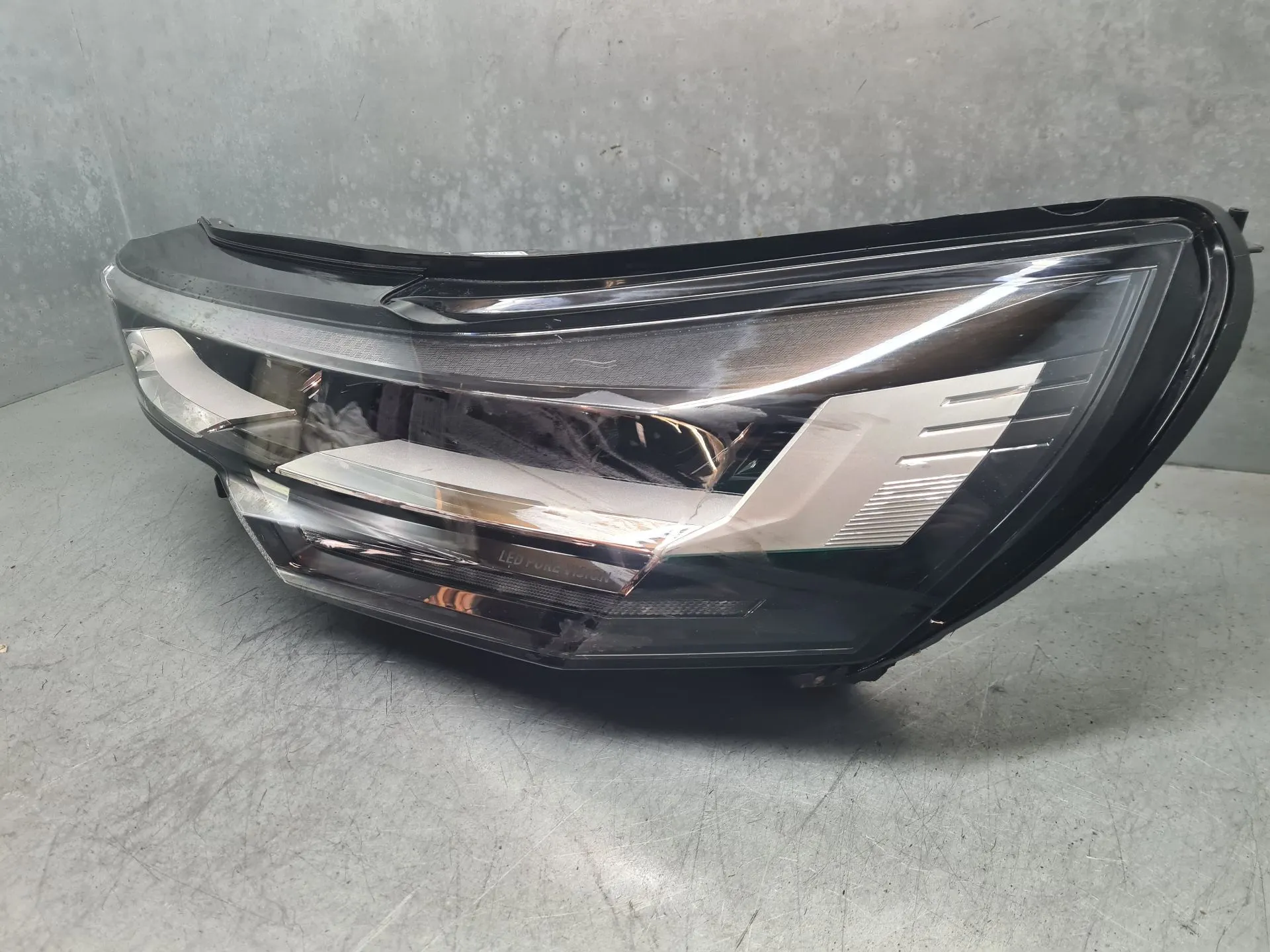 Left Headlight RENAULT Symbioz Imagem-1