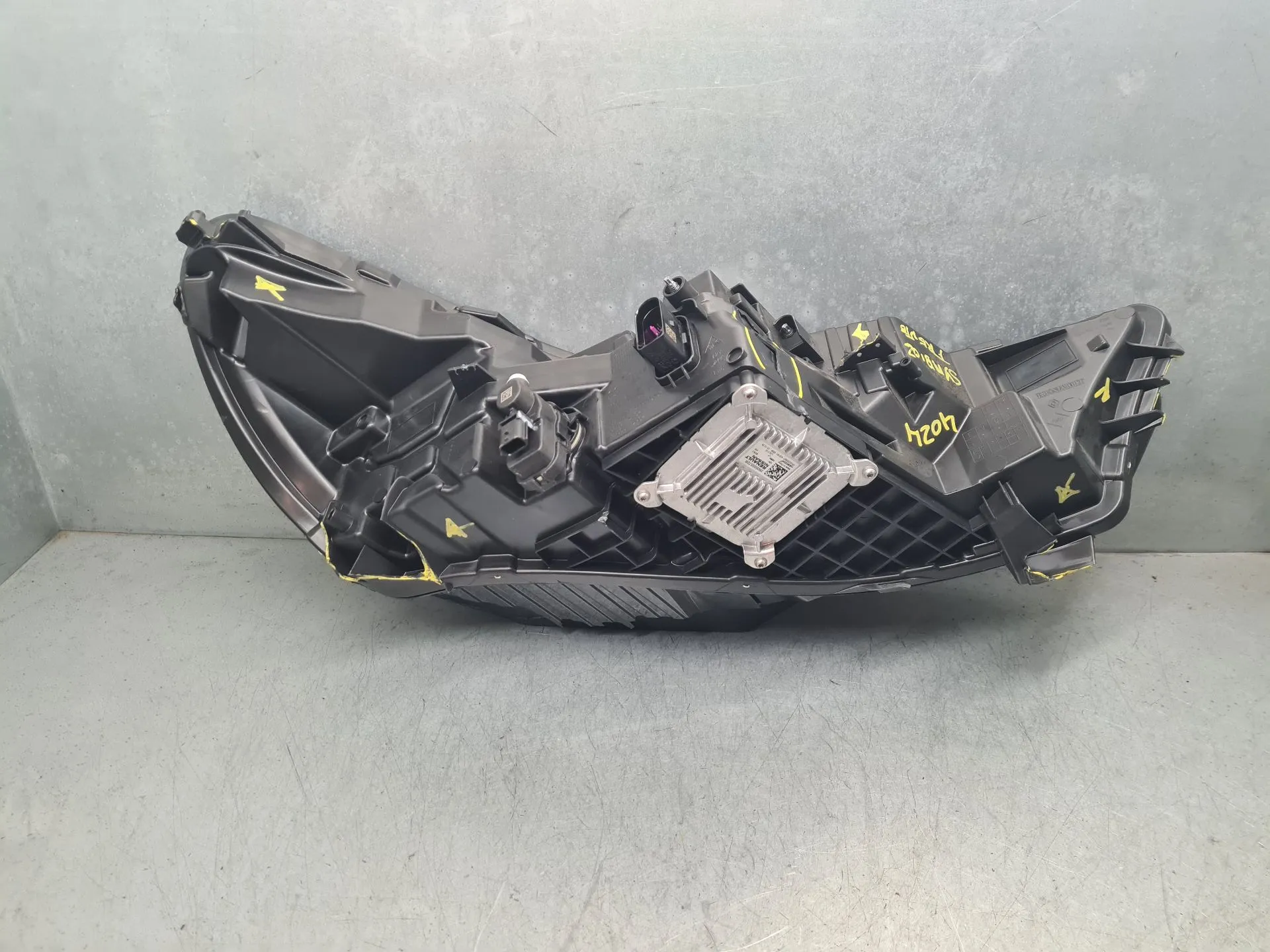 Left Headlight RENAULT Symbioz Imagem-5