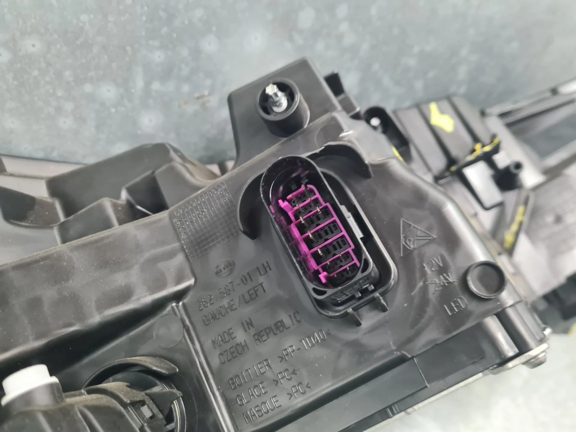 Left Headlight RENAULT Symbioz Imagem-6