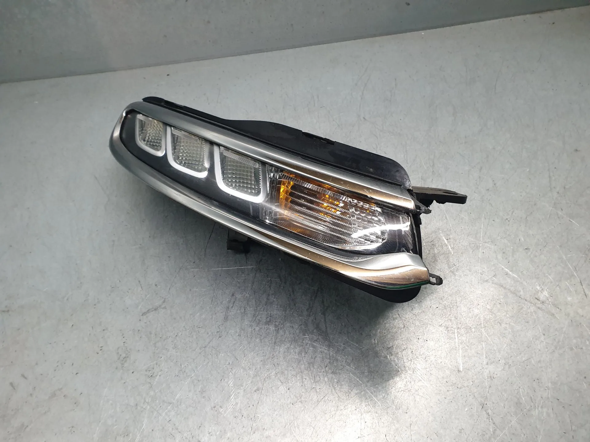 Lumière diurne Droite CITROËN C3 III (SX) Imagem-1