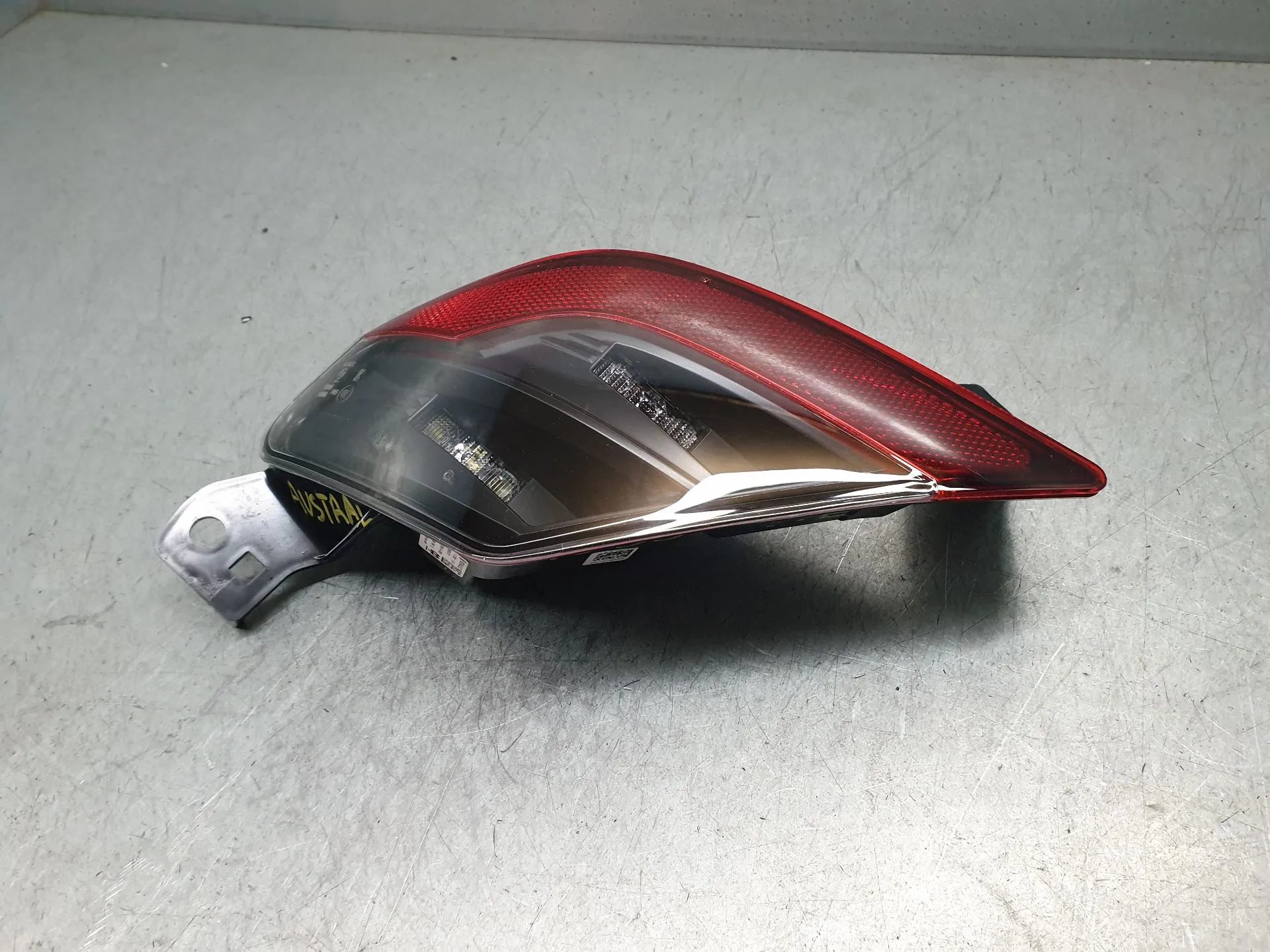 Left rear fog light RENAULT Austral Imagem-1