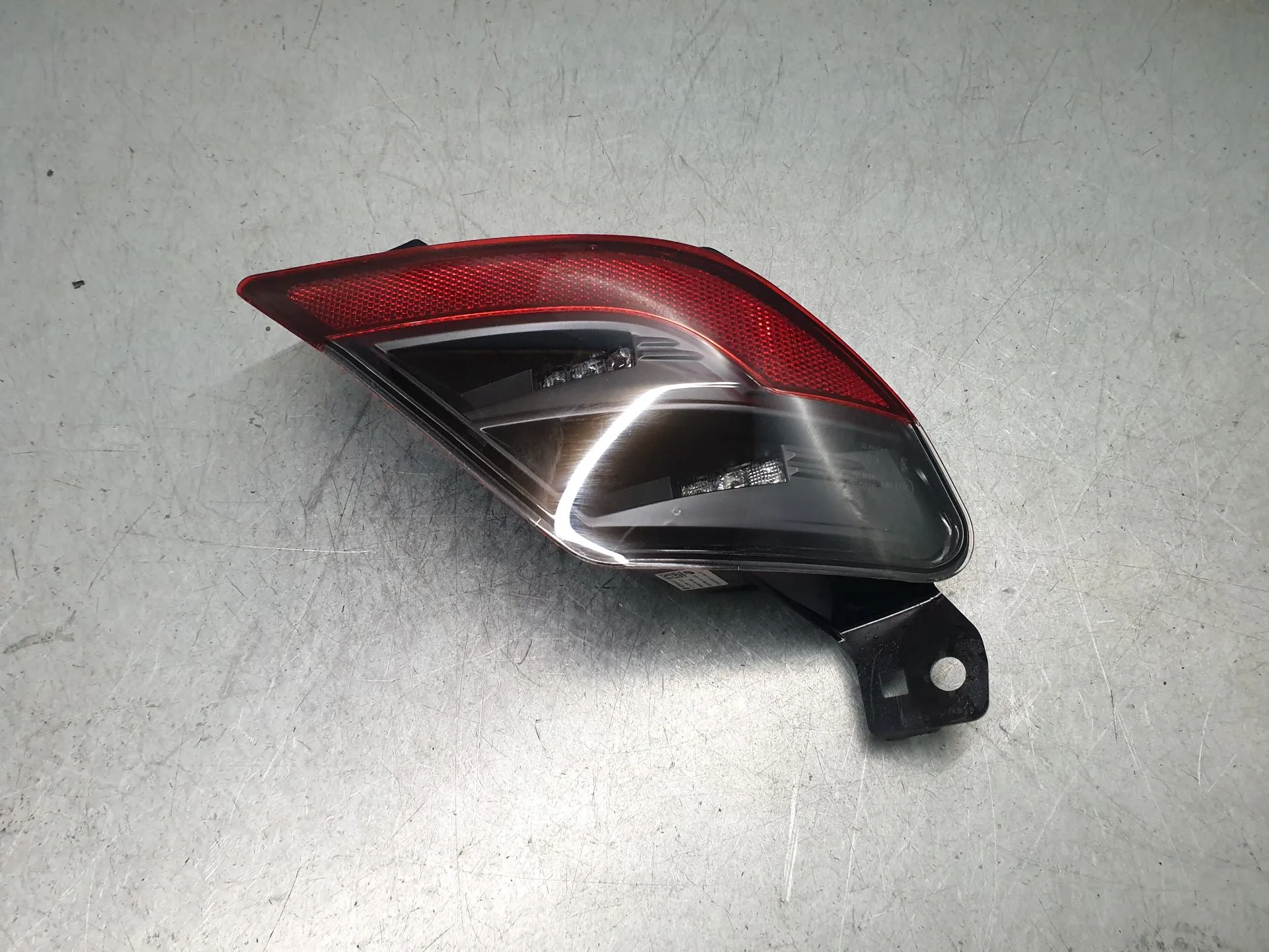 Feu antibrouillard Arrière Droite RENAULT Austral